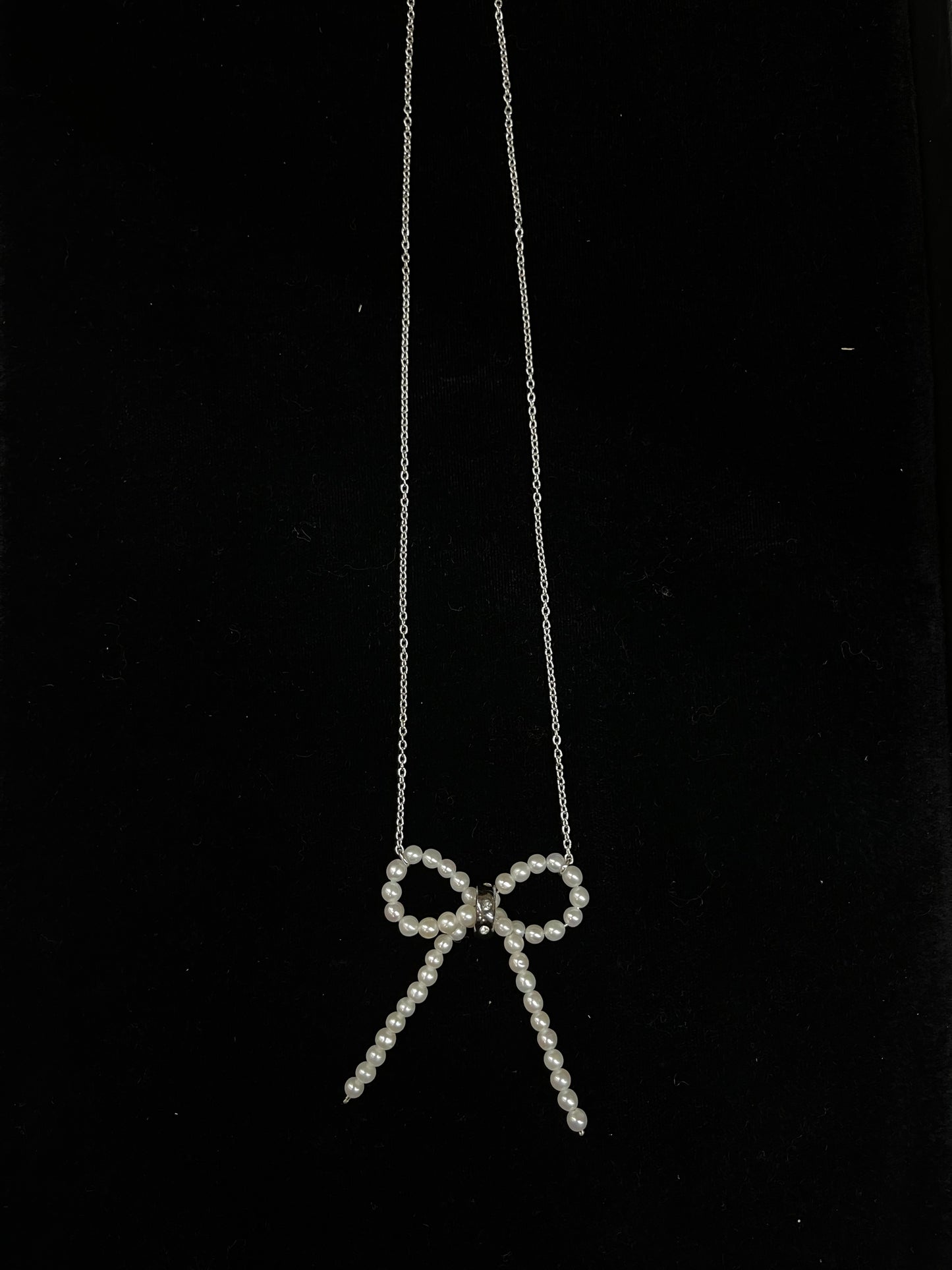 16" Freshwater Pearl Bow Necklace