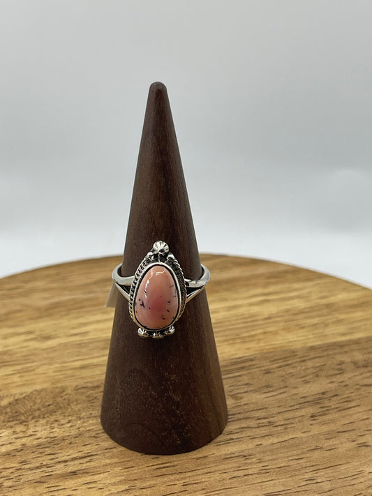 8.0 Pink Conch Shell Ring by Sharon McCarthy, Navajo