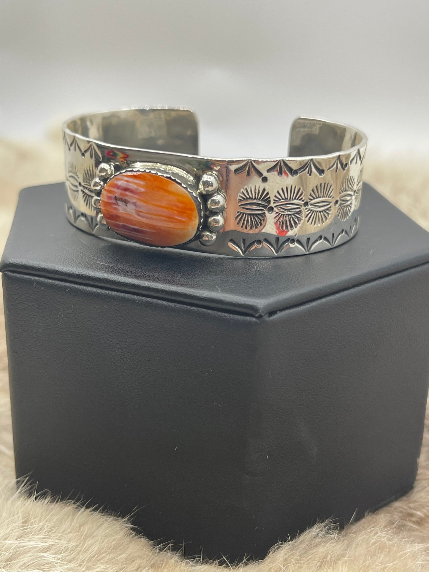 6.75" Spiny Oyster Cuff by Daniel Dakai, Navajo