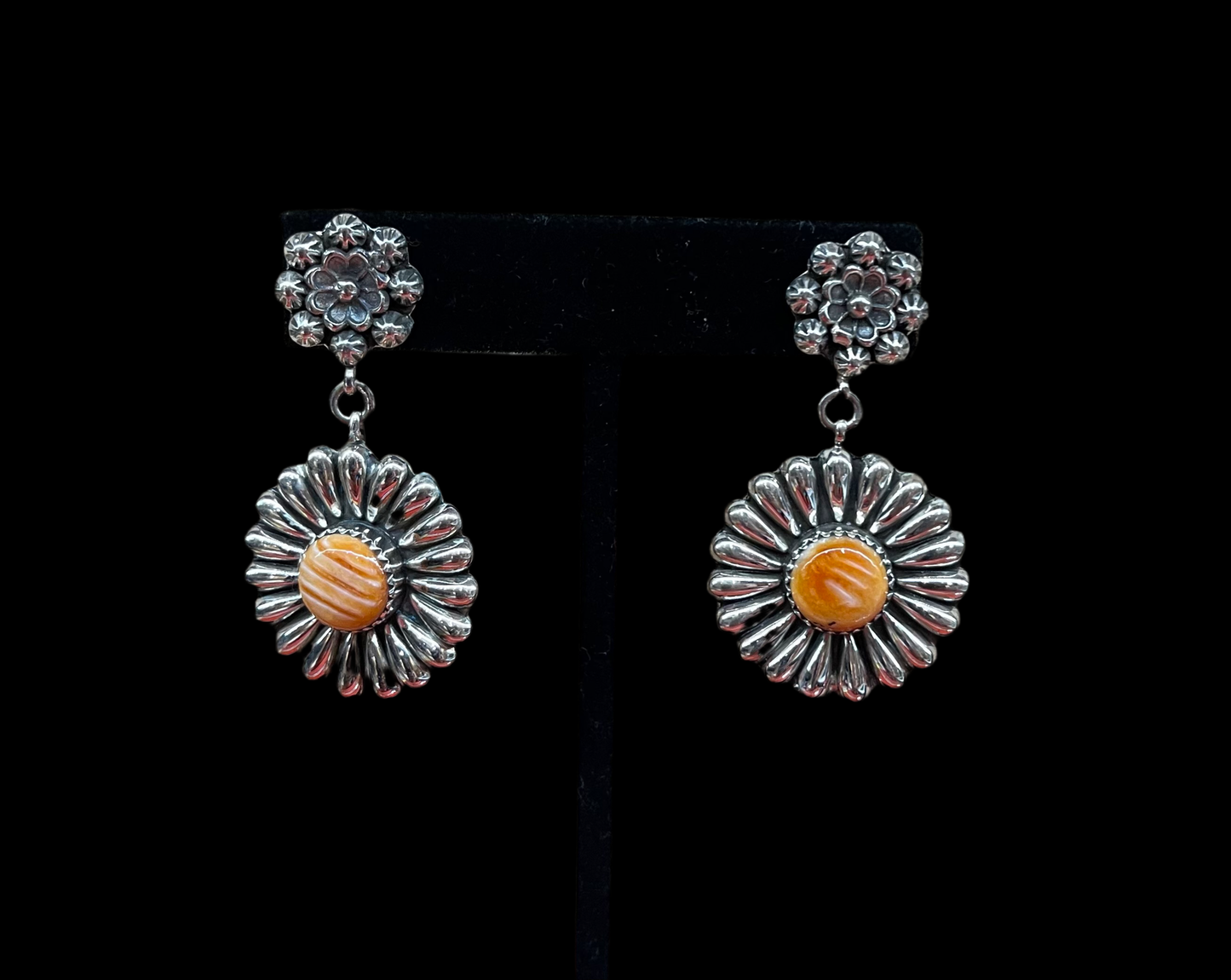 Spiny Oyster Shell Post Dangle Flower Earrings