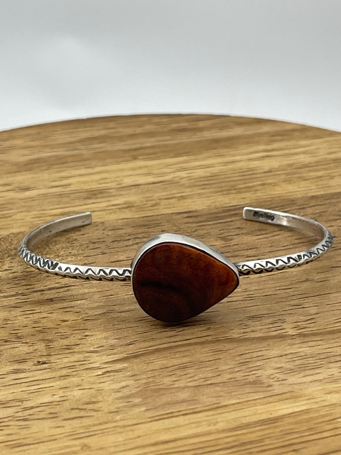 Spiney Oyster Single Stone Stamped Triangle Wire Cuff by Judith Dixon, Navajo