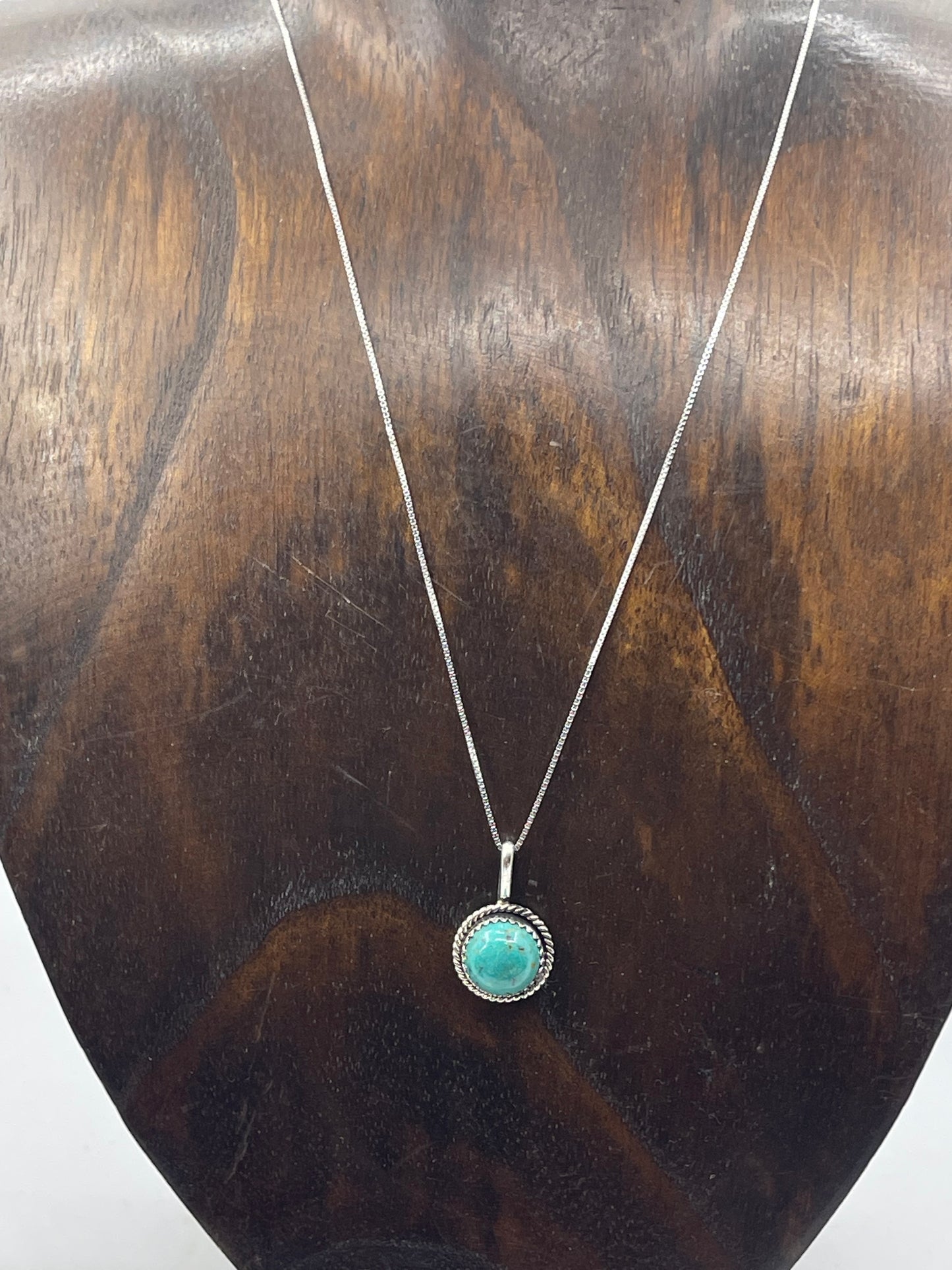 16" Turquoise Circle Necklace