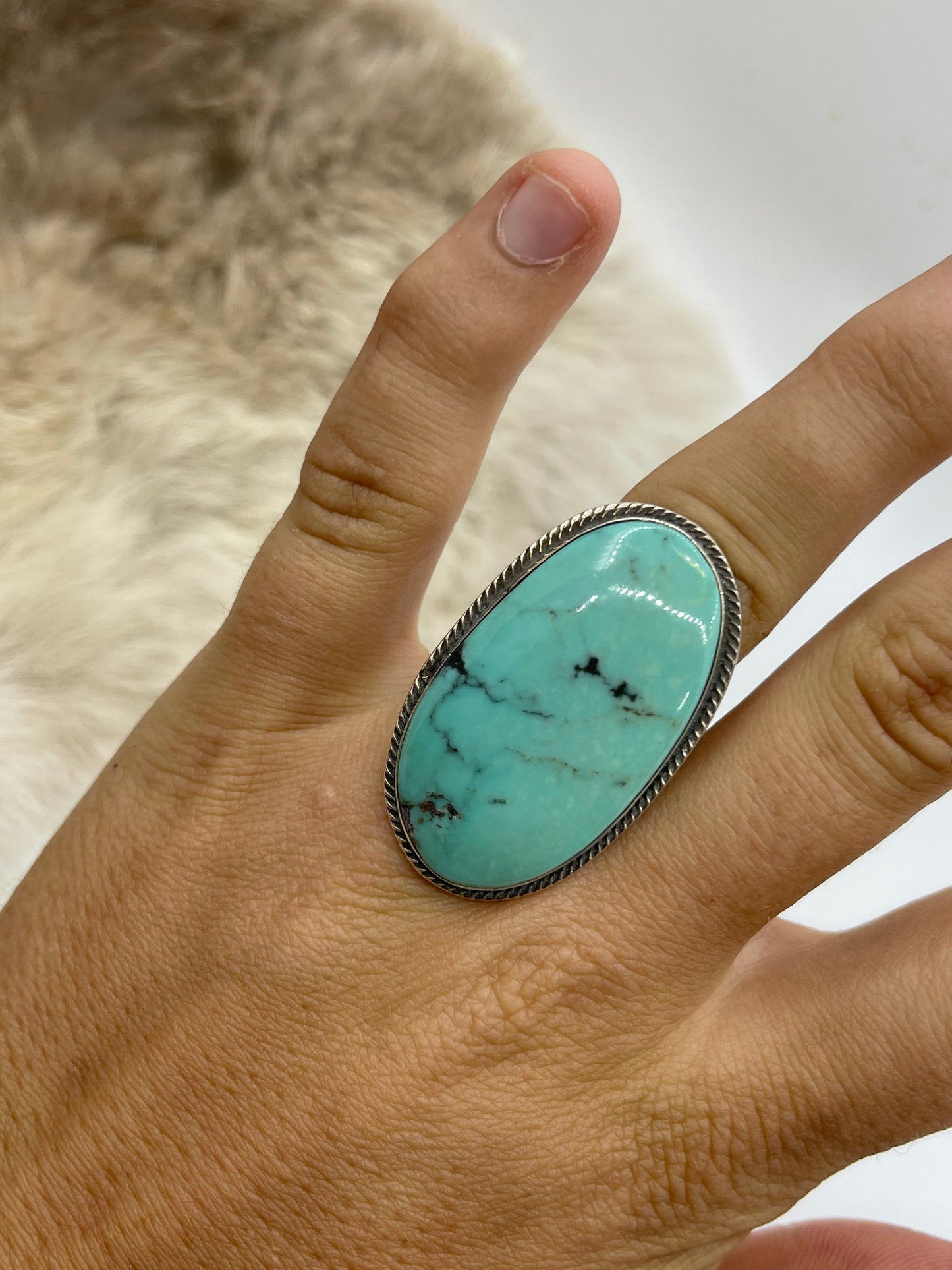 Size 8.0 Oval Kingman Turquoise Ring by Marie Jackson, Navajo