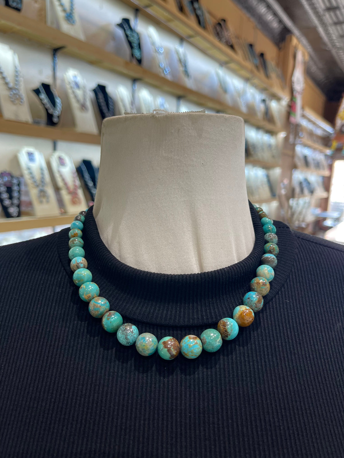 18" 5mm - 12mm Graduated Kingman Turquoise Round Bead Necklace