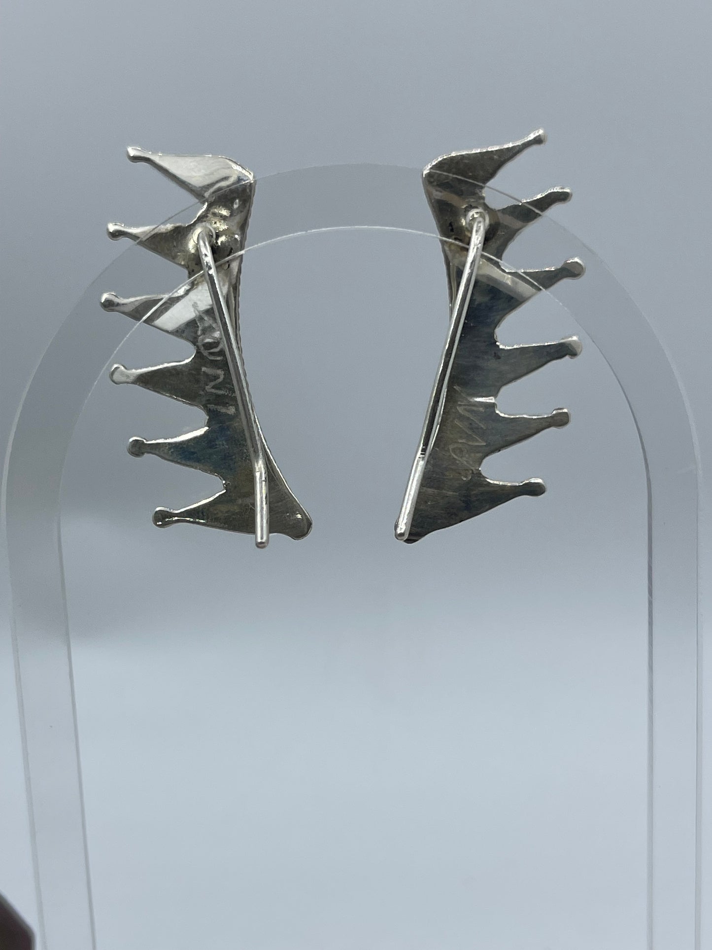 Black Onyx Ear Crawler by Velda Nastacio, Zuni