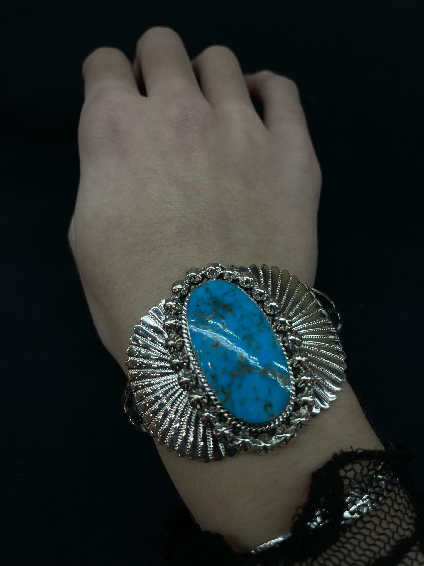 6"-7 1/2" Kingman Turquoise Oval Seashell Cuff by Calvin Belin, Navajo