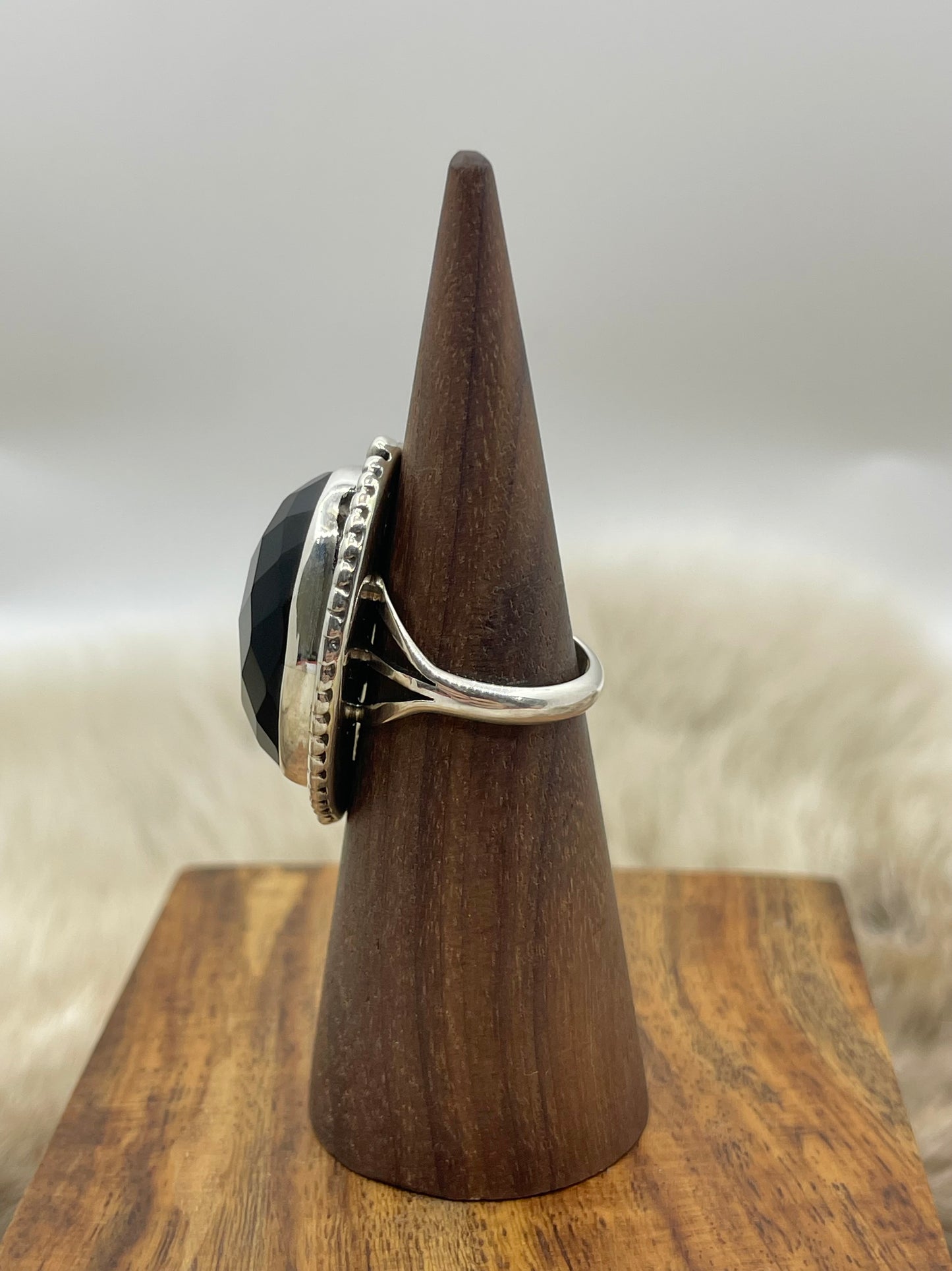 7.0 Faceted Black Onyx Ring By Joelias Draper, Navajo