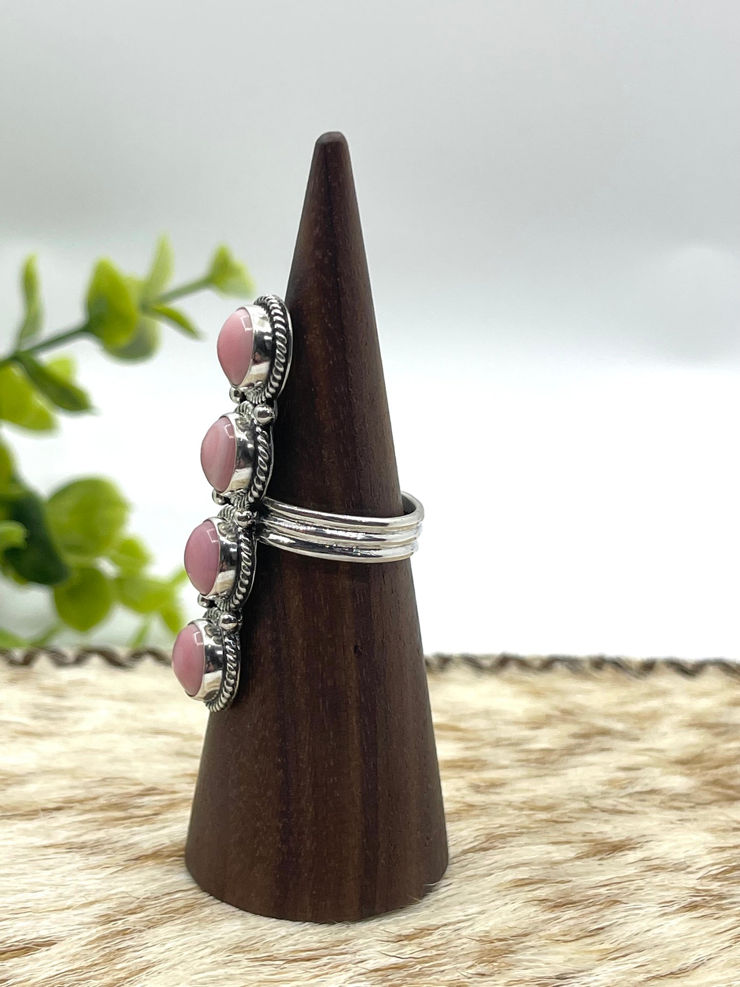 7.0 4 Stone Pink Conch Shell Ring