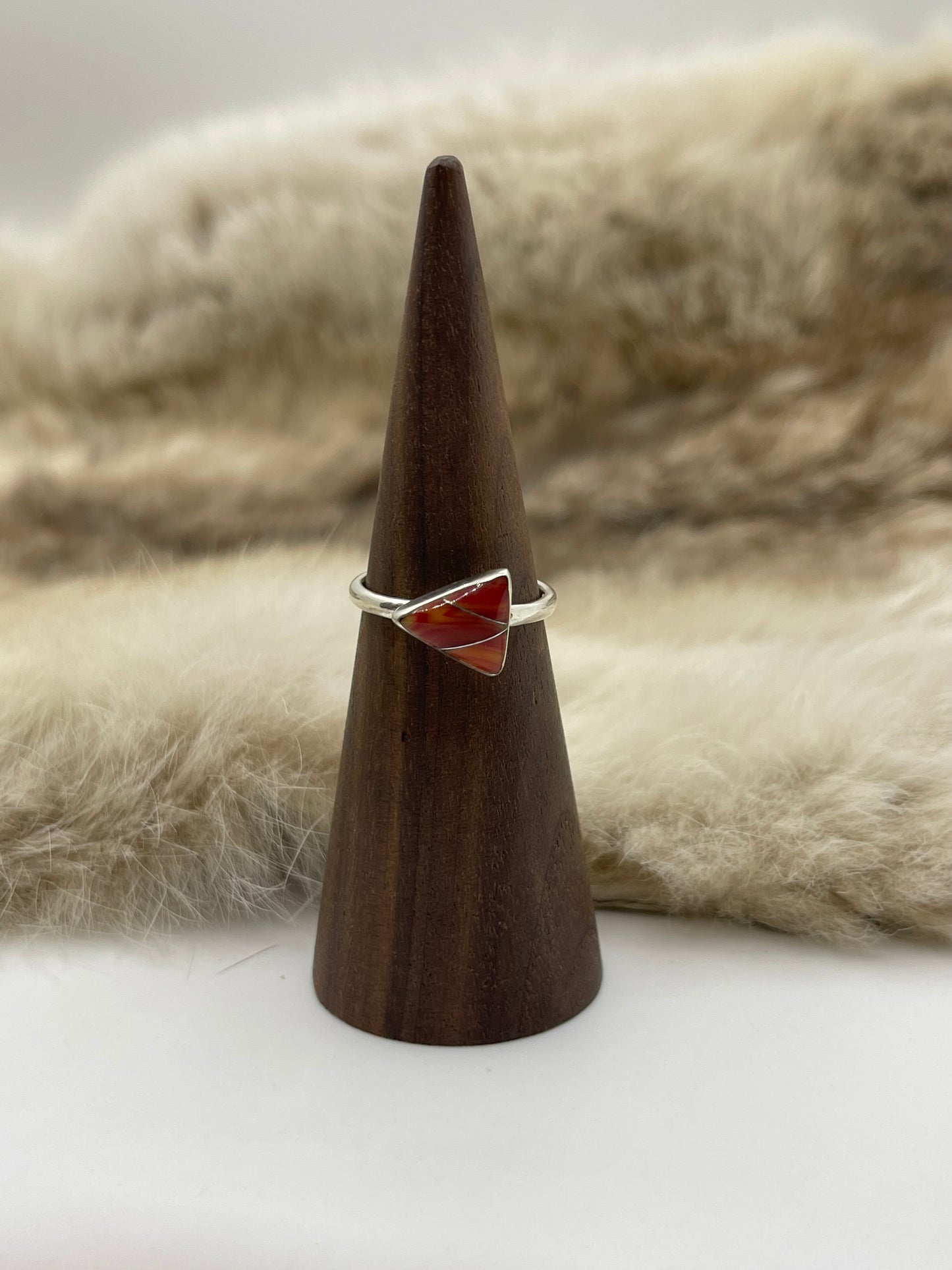 6.5 Inlaid Spiny Oyster Ring