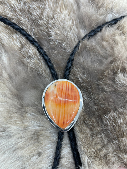 Spiny Oyster Shell Bolo Tie by Marie Jackson, Navajo