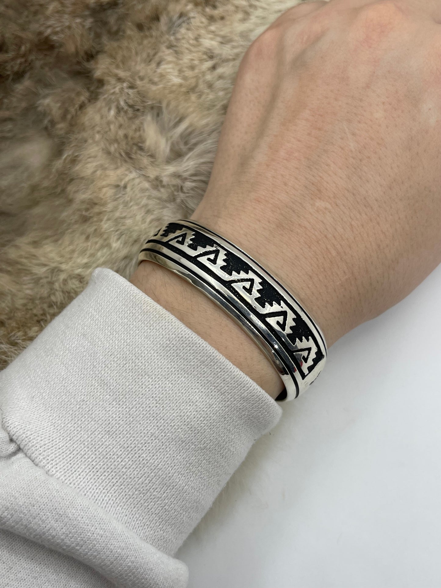 6" - 7.25" Silver Overlay Cuff