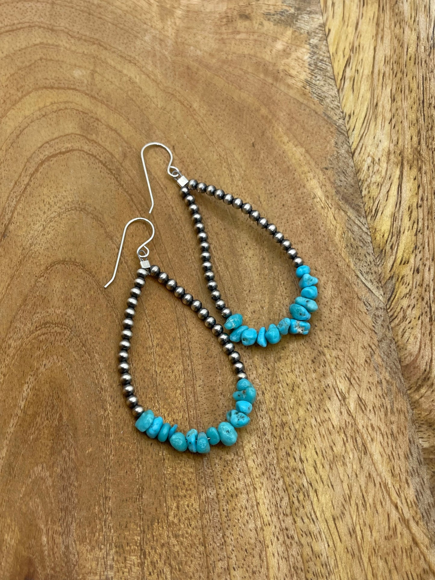 3mm Navajo Style Pearl Earrings With Turquoise Chunks