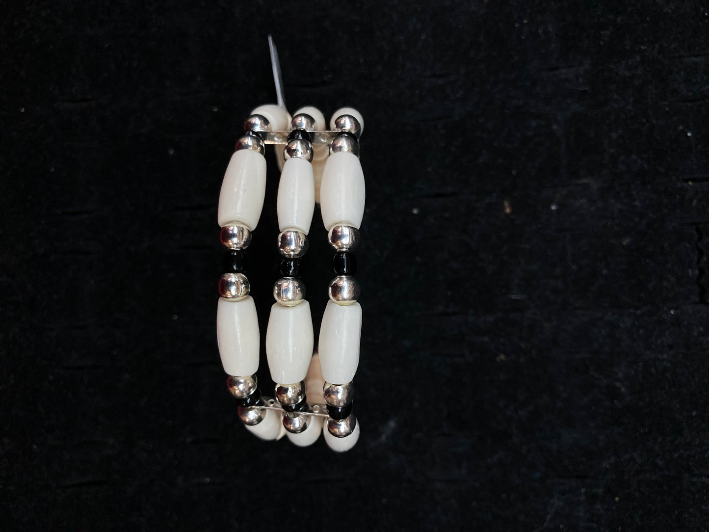 Black and White Beaded Wire Bracelet