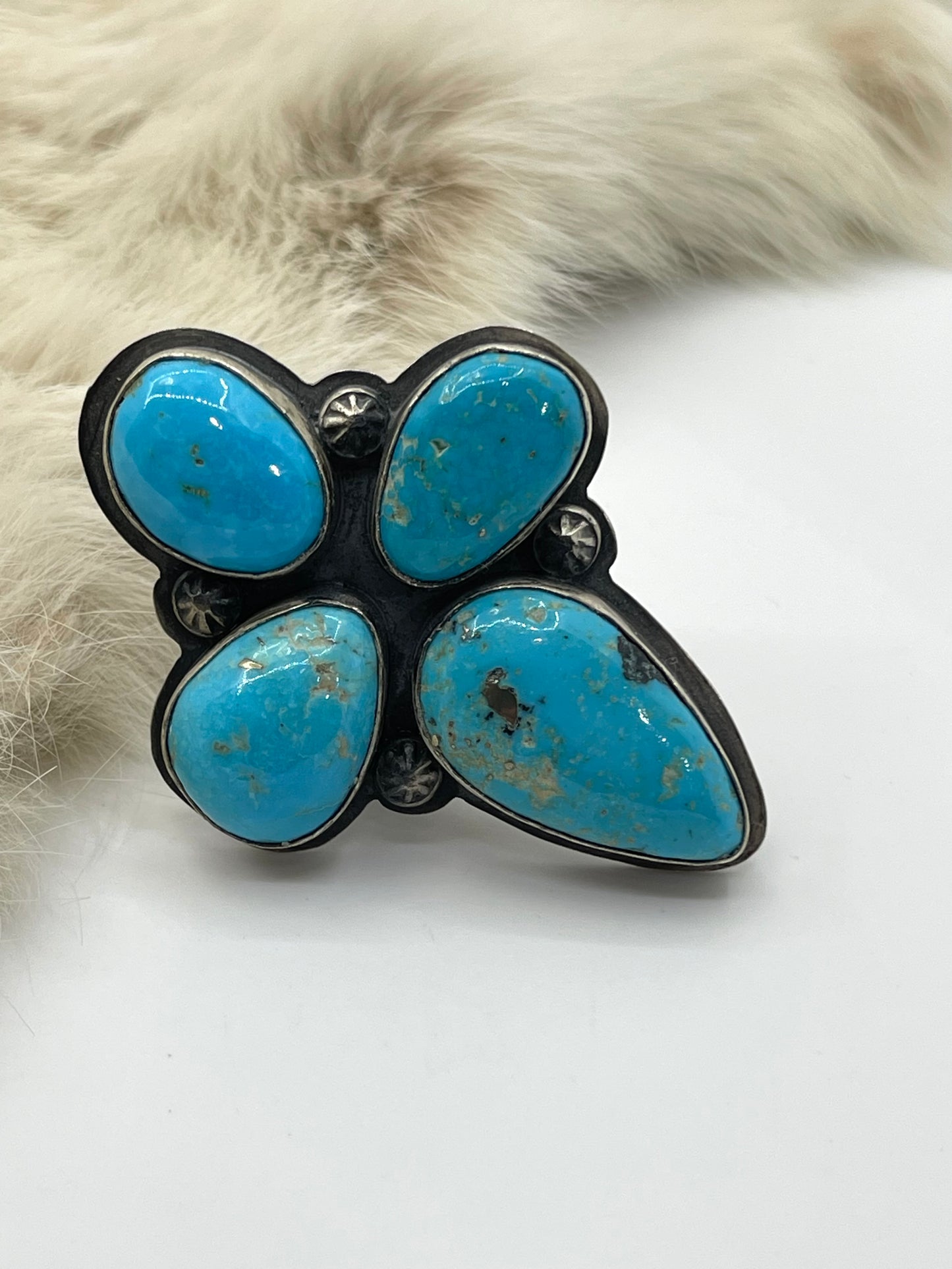 8.0 King Turquoise Cross Shaped Ring