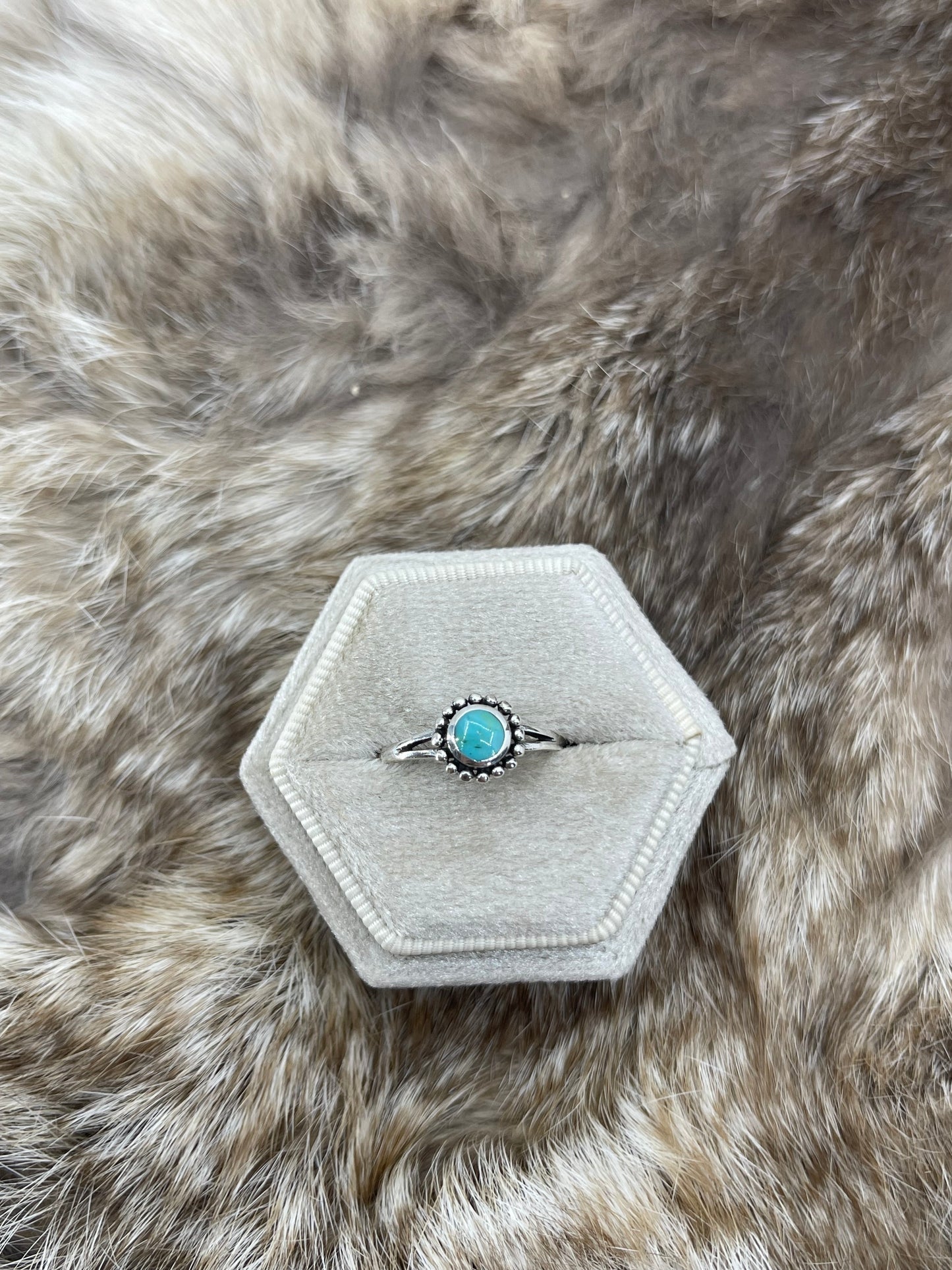 10.0 Dainty Turquoise Ring
