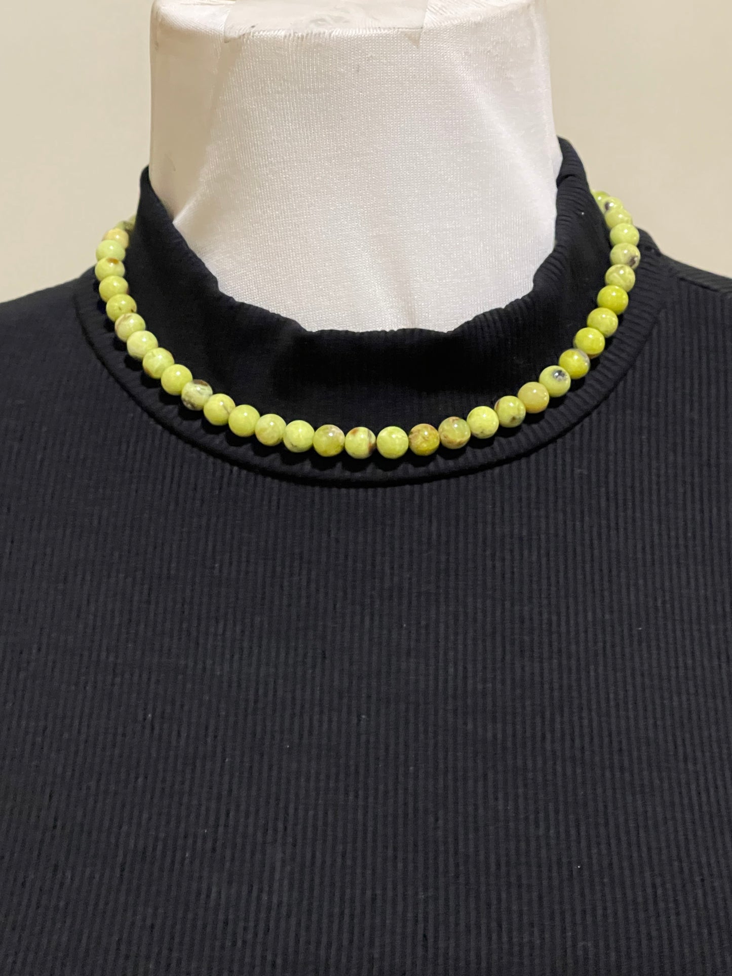 16" 8mm Serpentine Necklace