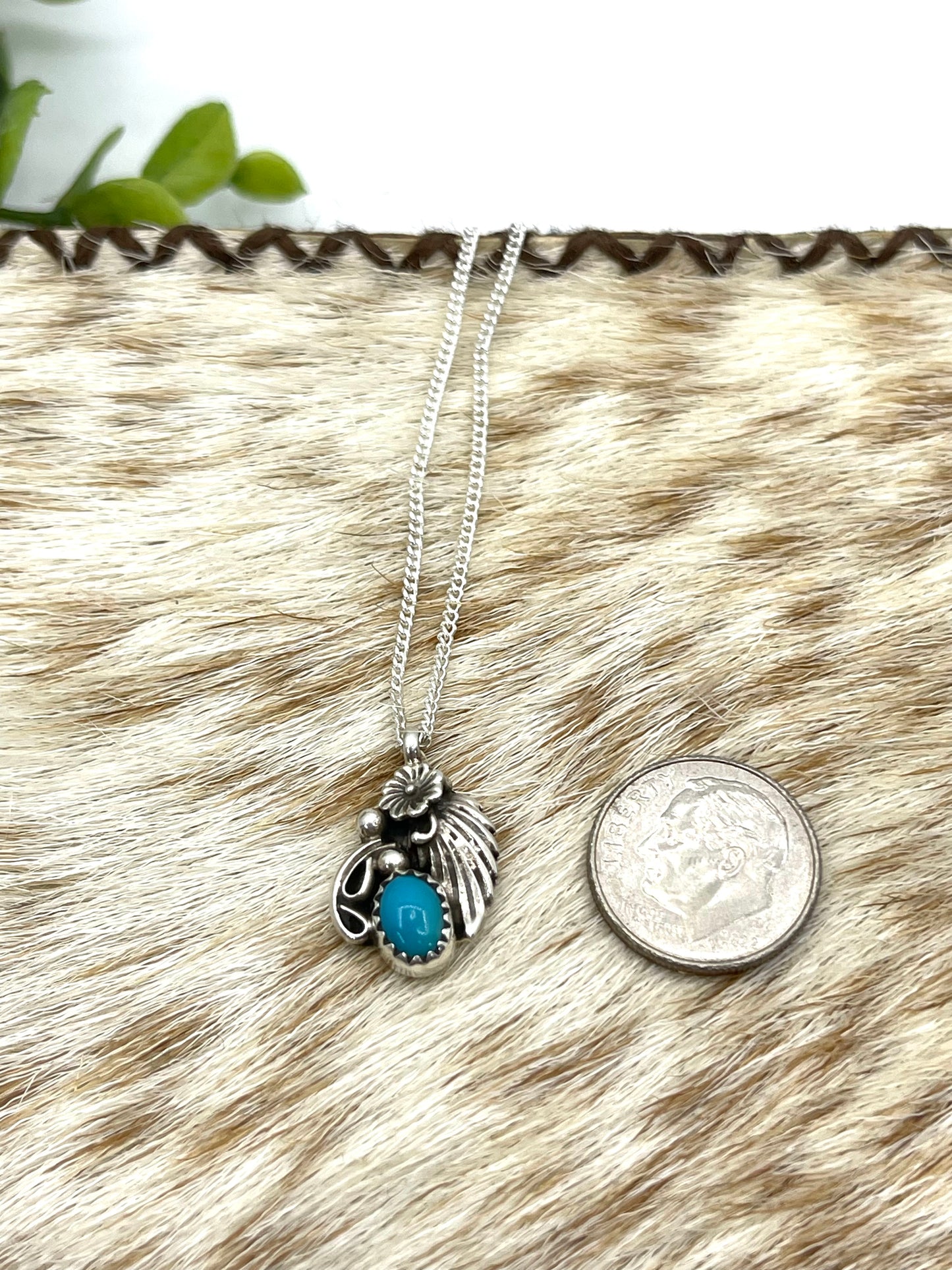 16" Turquoise Pendant Necklace