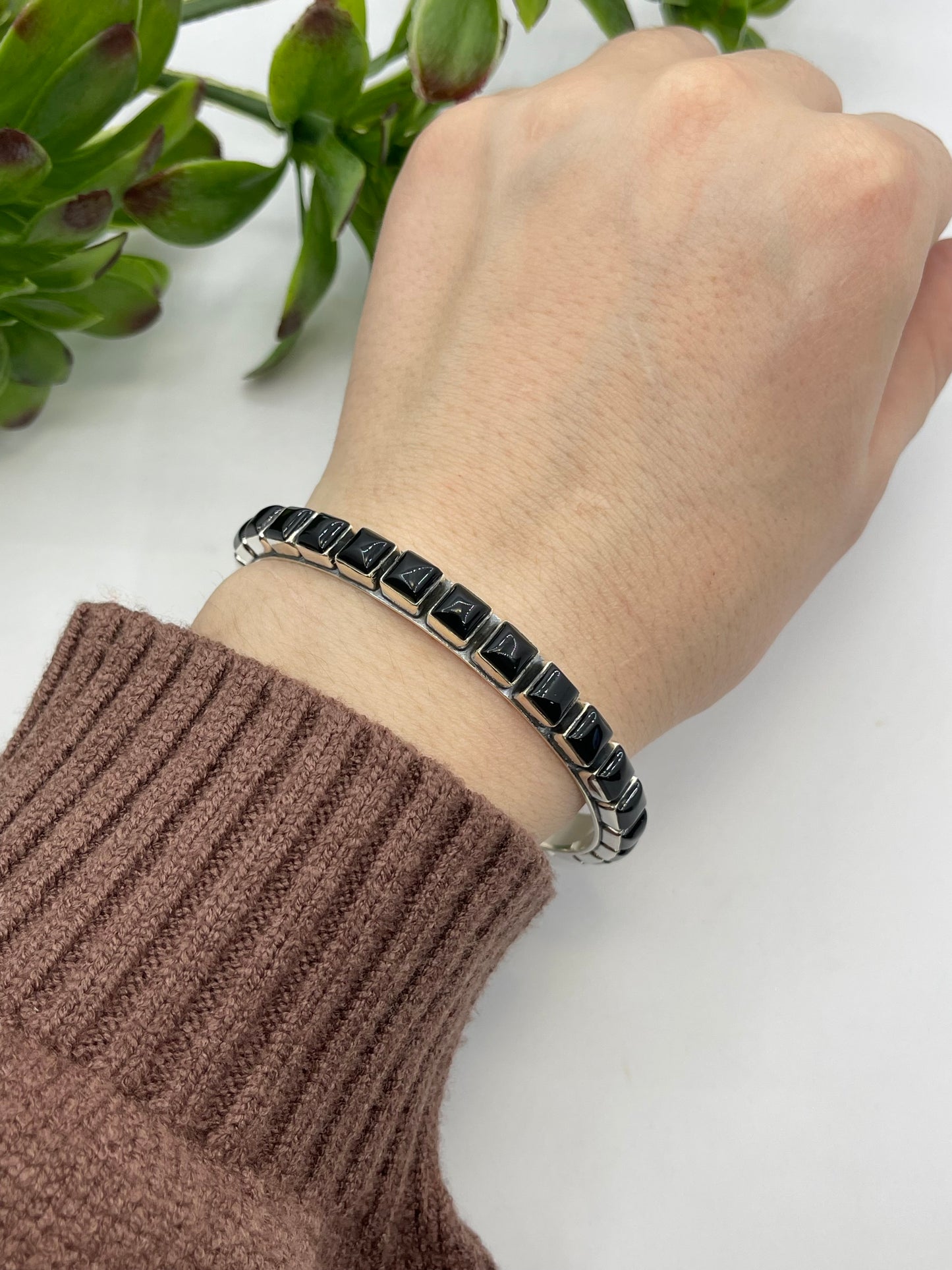 8" Onyx Cuff
