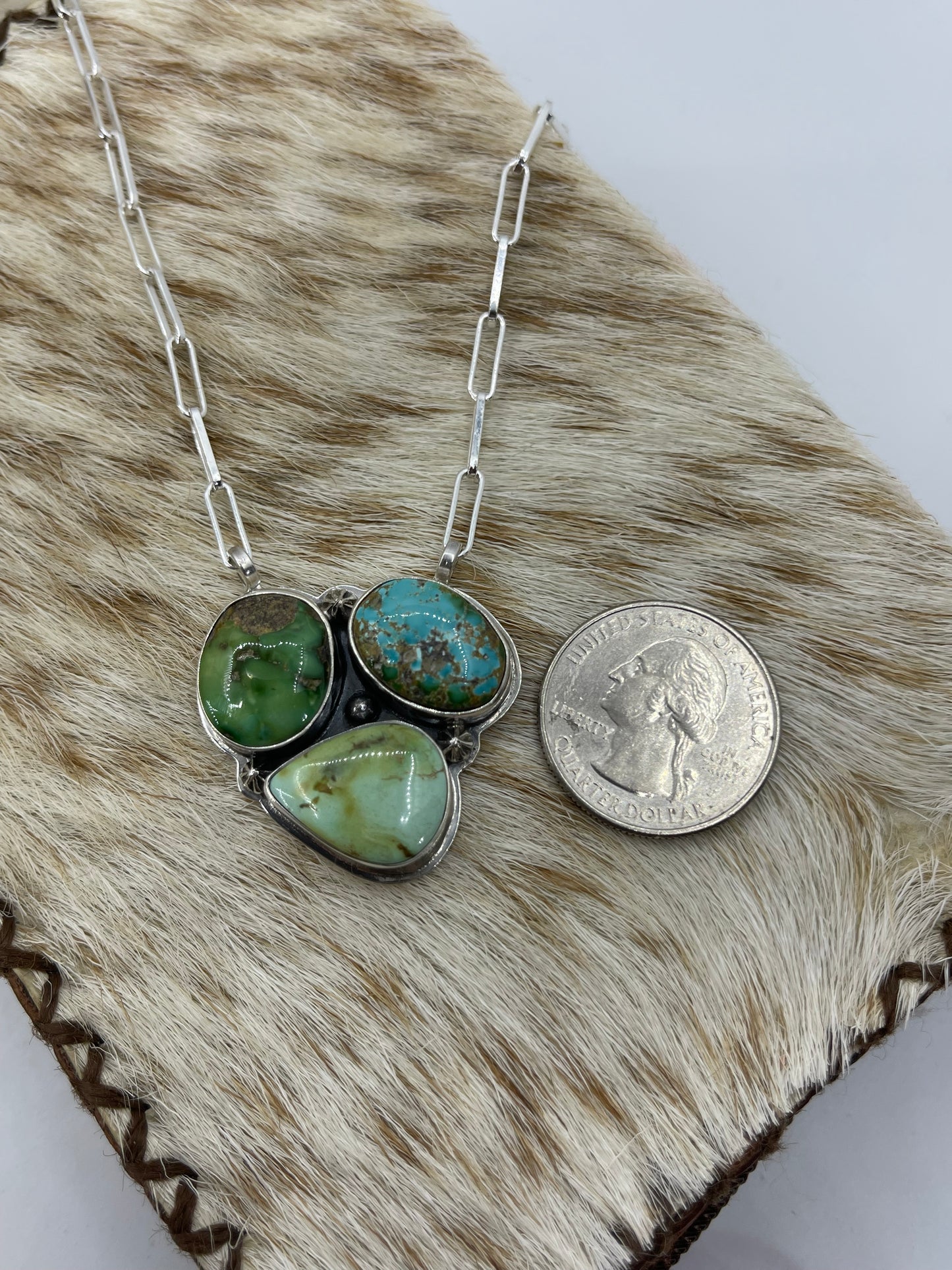 18" 3 Stone Cluster Necklace