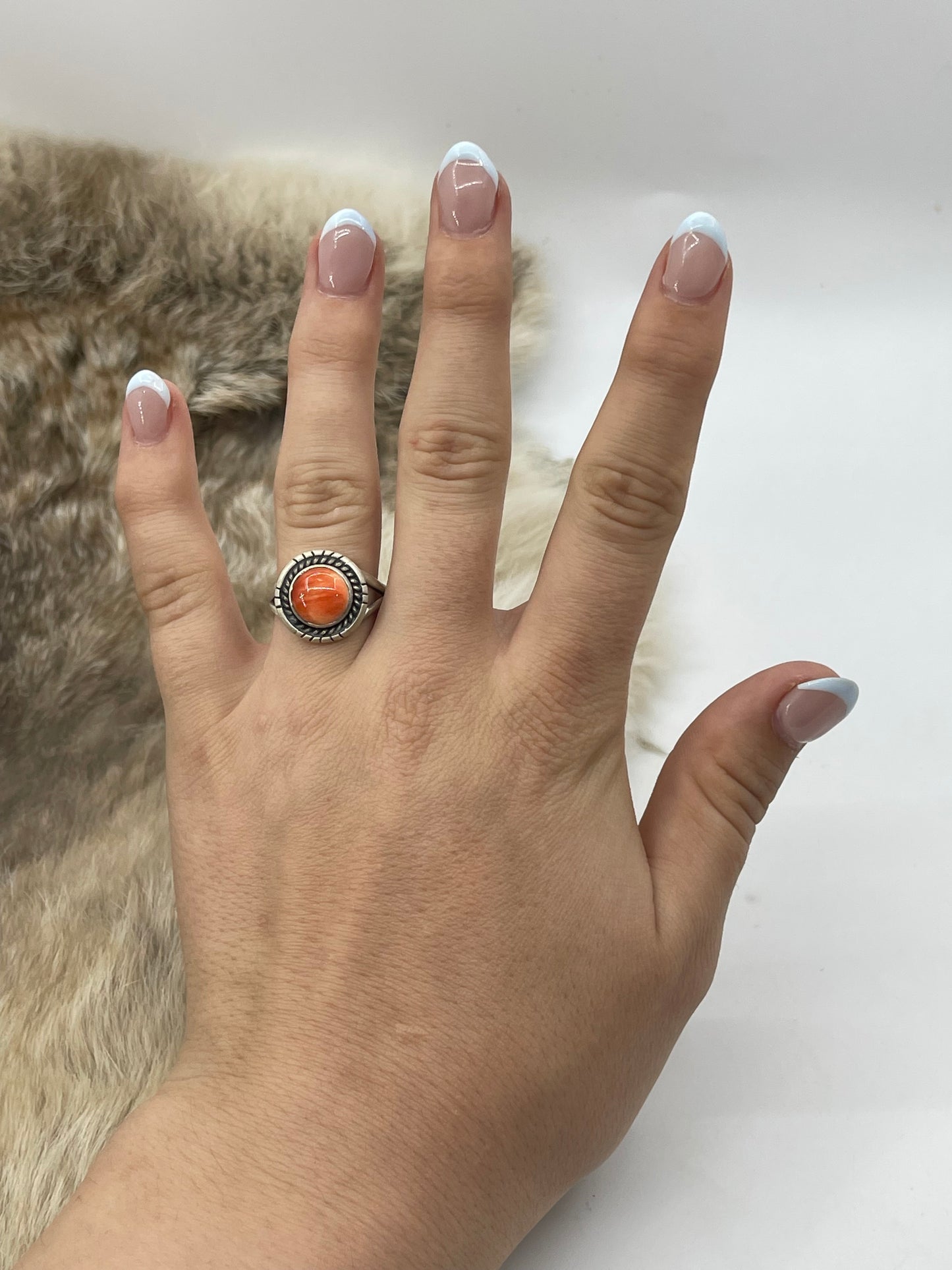8.0 Reddish Spiny Oyster Ring
