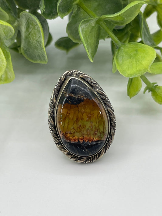 9.0 Blackjack Teardrop Ring