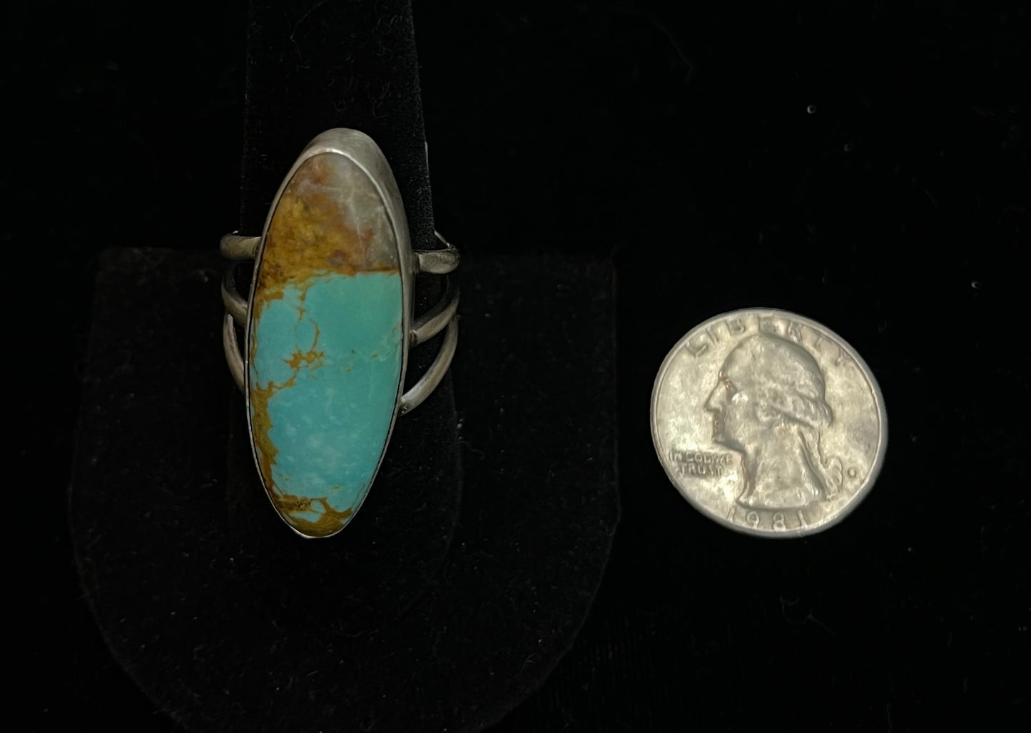 8.5 Boulder Ribbon Turquoise Oval Ring by Alfred Martinez, Navajo