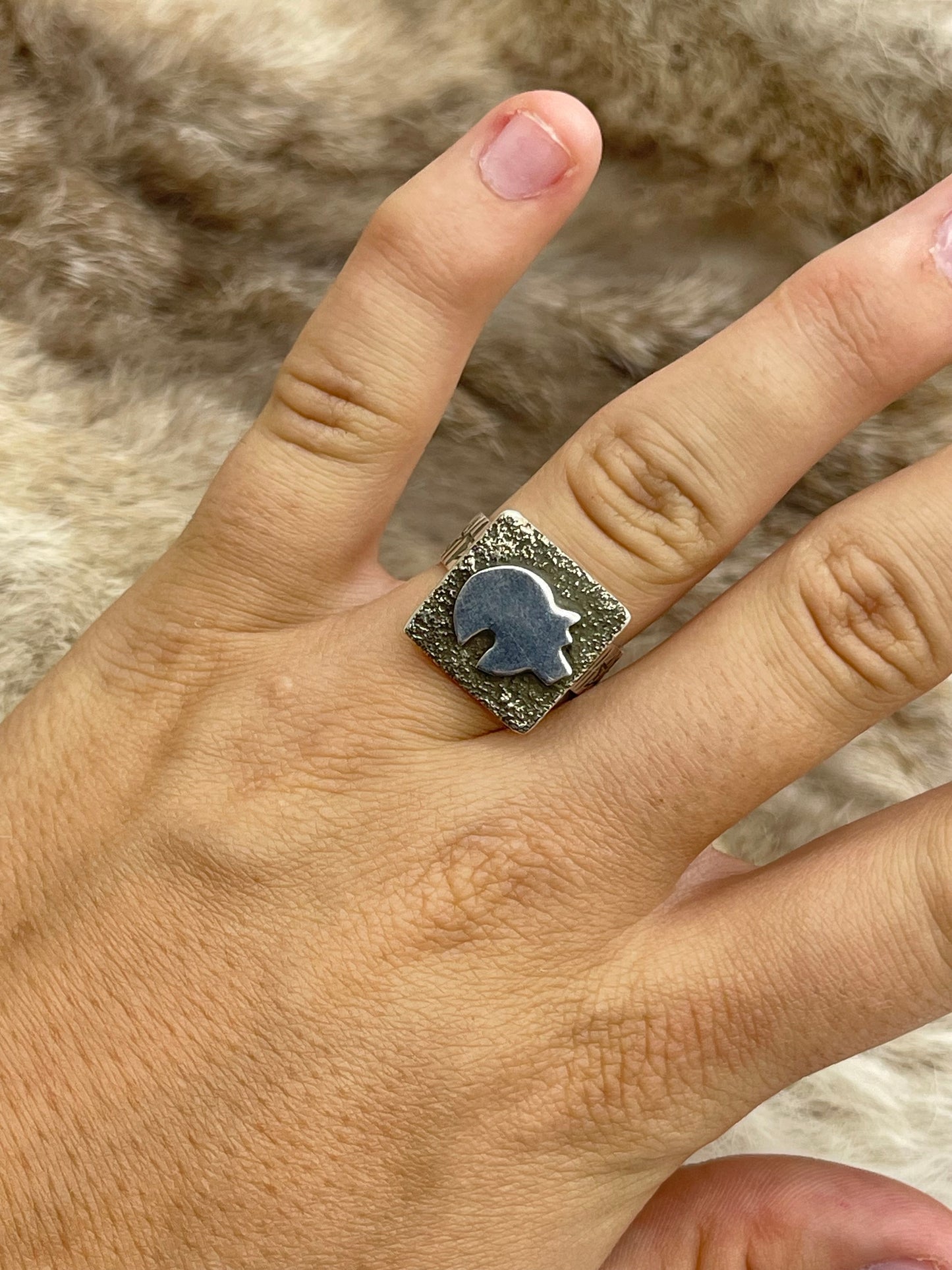 Adjustable 7.0-12.0 Bear Mini Petroglyph Ring by Alex Sanchez, Navajo