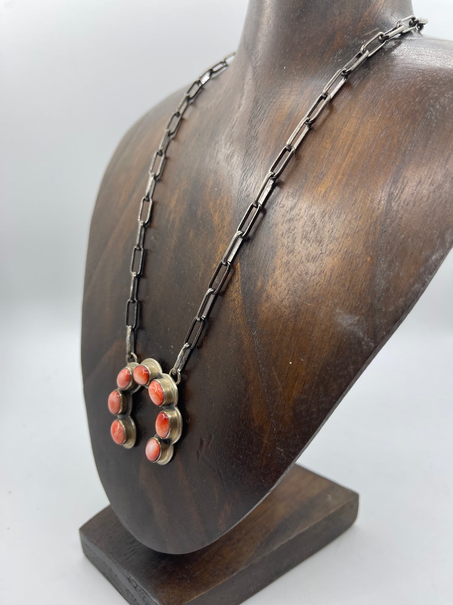 18” Red Spiny Oyster Shell Naja Necklace