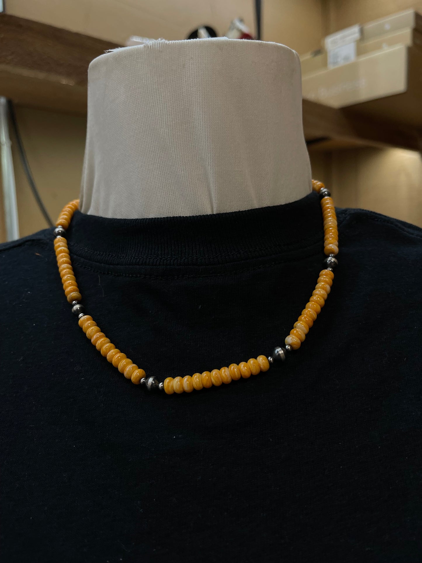 18" 6mm Orange Spiny Oyster and Navajo Pearls Necklace