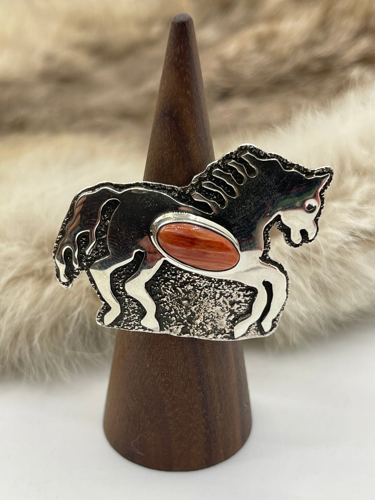 8.0 Spiny Oyster Horse Ring by Marie Jackson, Navajo
