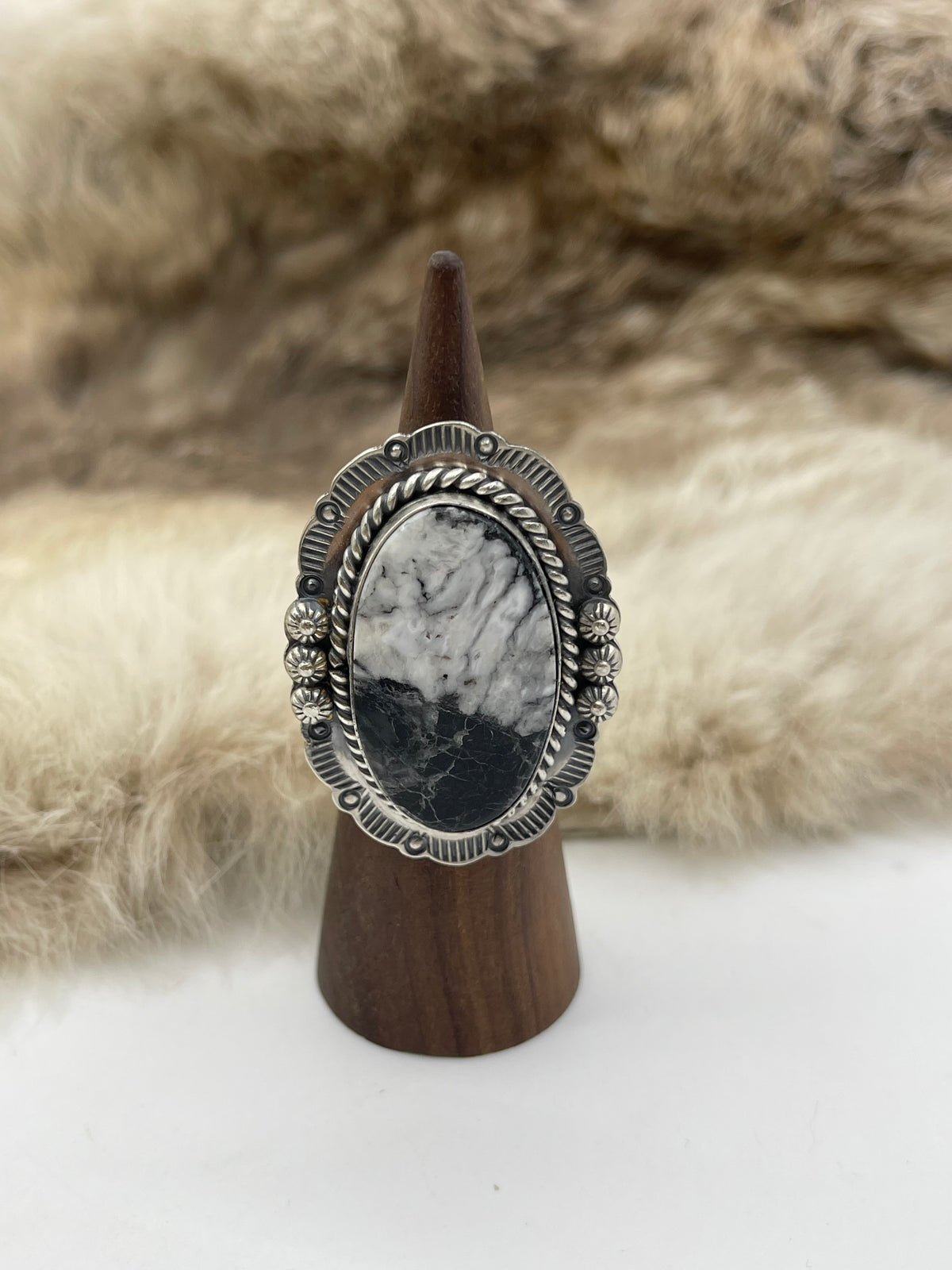 LOT 24 C 9/6 Adjustable 7.0-10.0 White Buffalo Ring with Stamped "L" by Artist