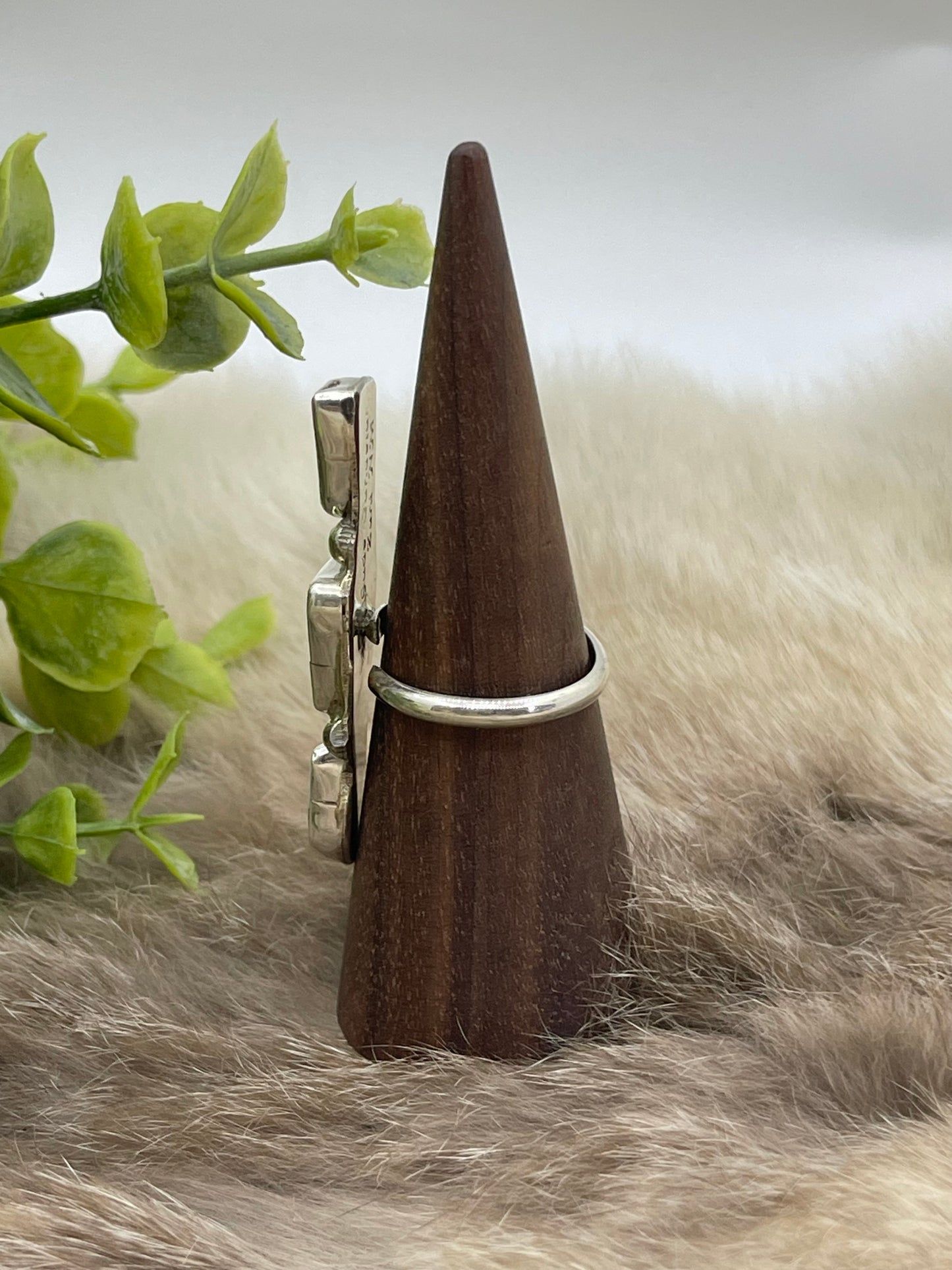 Adjustable 3 Stone Cotton Candy Ring by Jude Candeleria, Zuni
