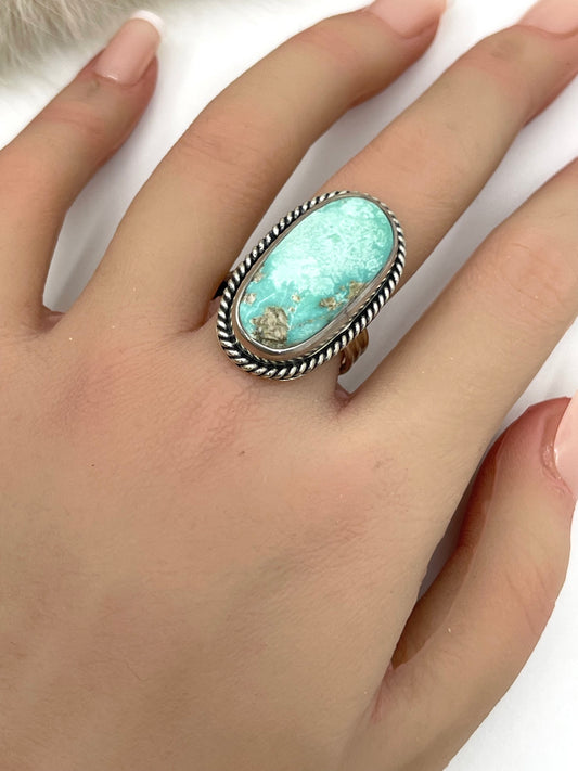 8.0 Oval Kingman Turquoise Ring