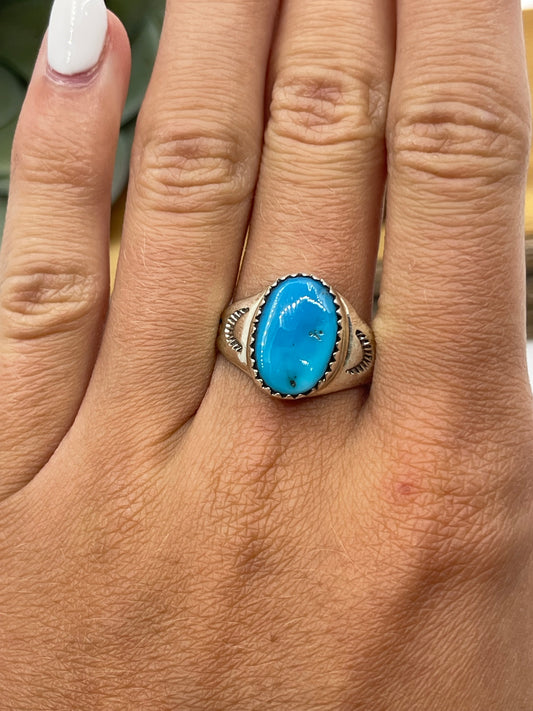 9.0 Turquoise Oval Ring