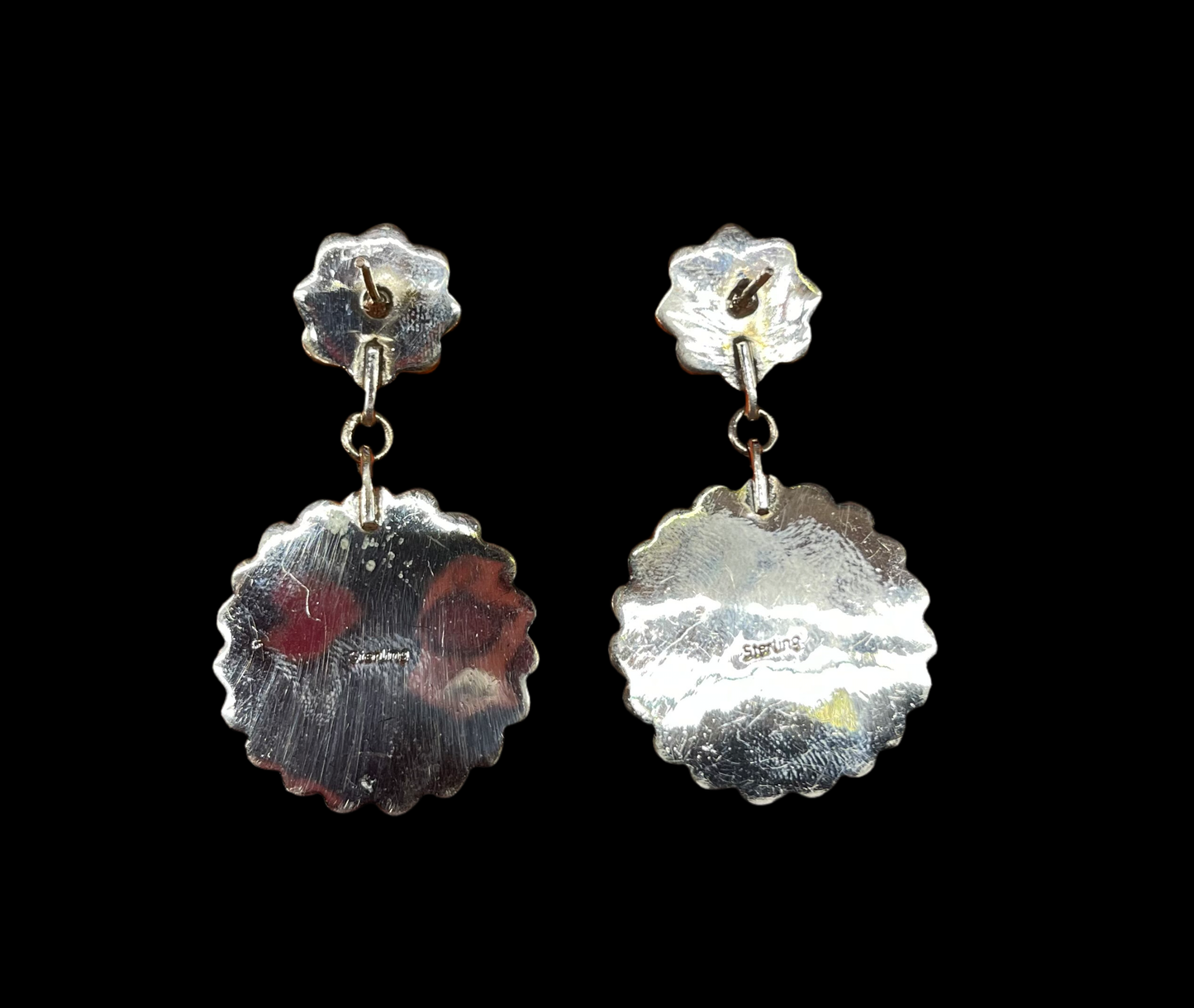 Spiny Oyster Shell Post Dangle Flower Earrings