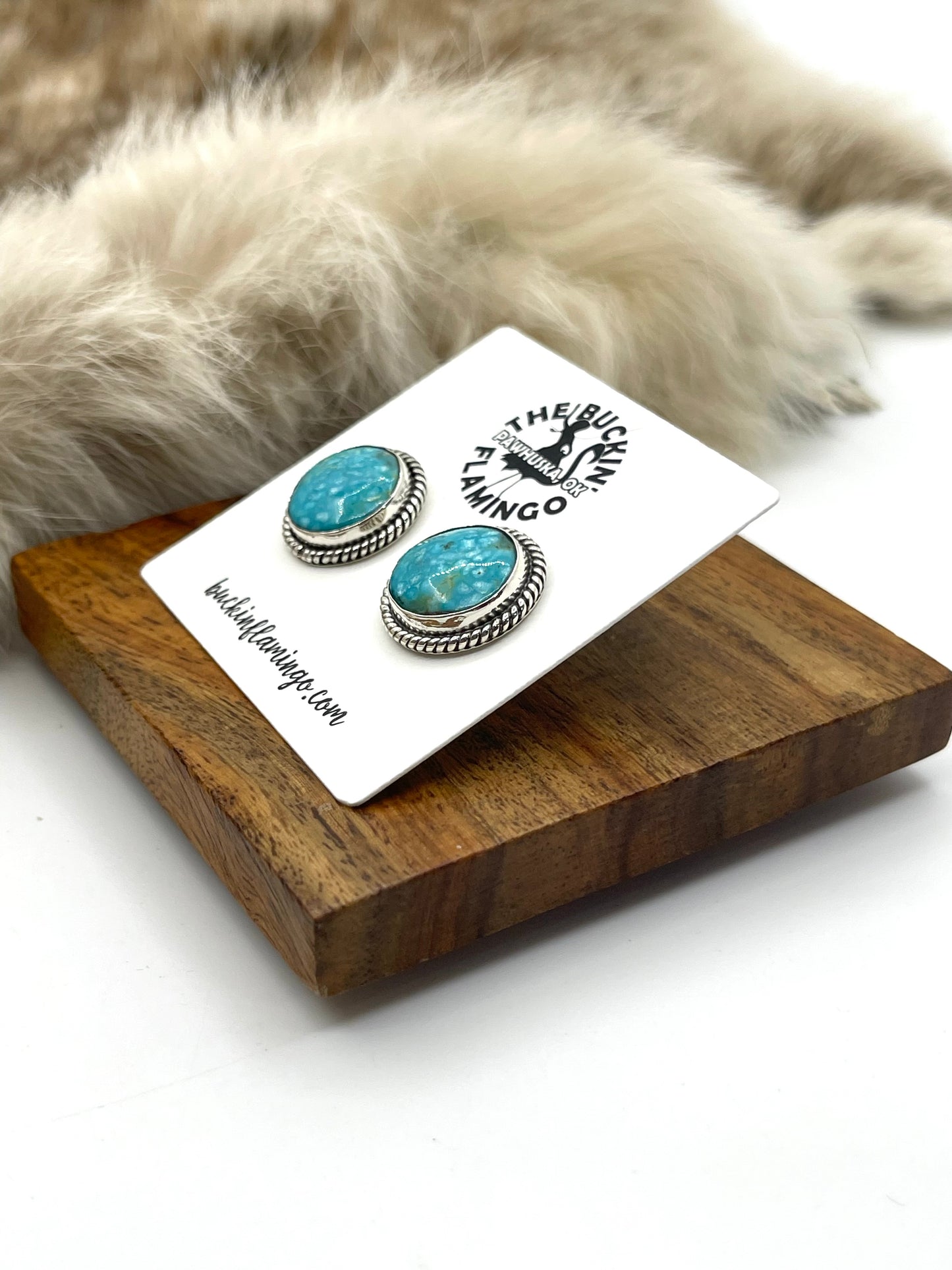 Round Turquoise Earring with Center Post