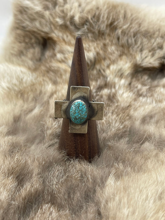 9.0 Spiderweb Turquoise Cross Ring