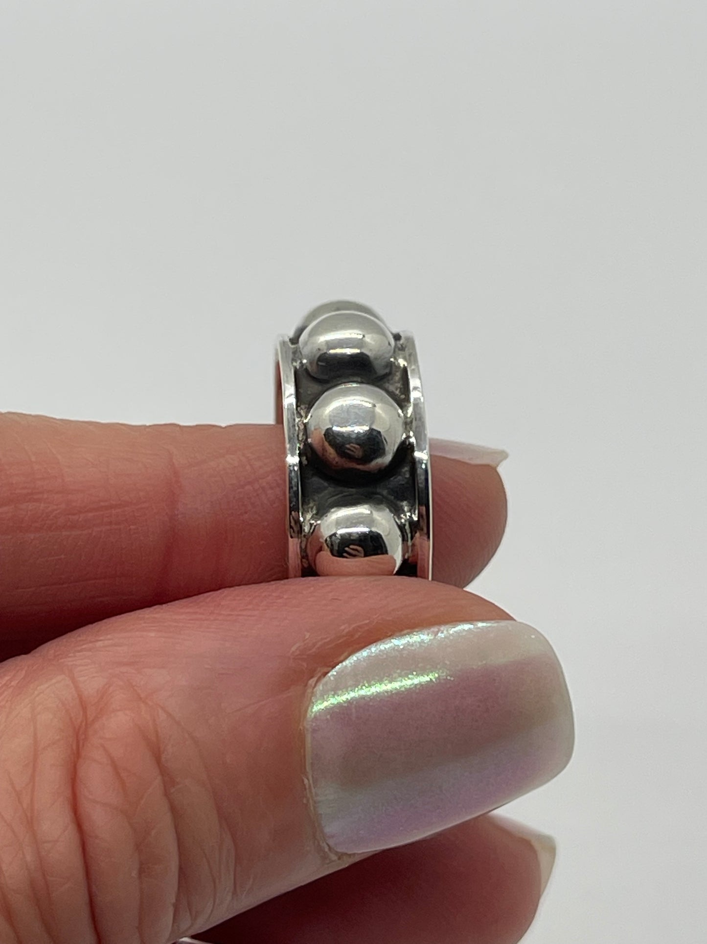 11.5 6mm Silver Dot Ring