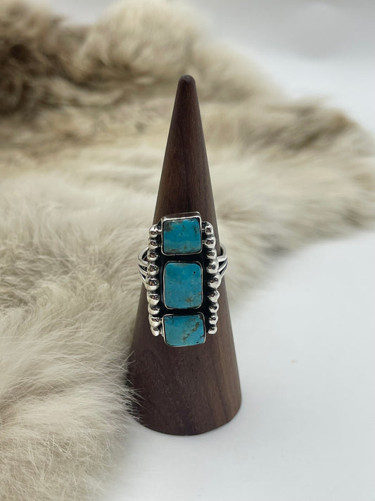 7.5 3 Stone Kingman Turquoise Ring