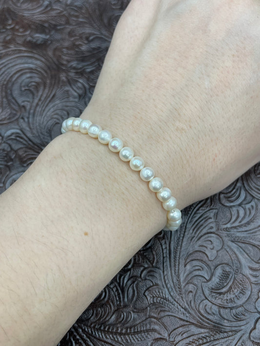 6.5'' Fresh Water Pearl Bracelet