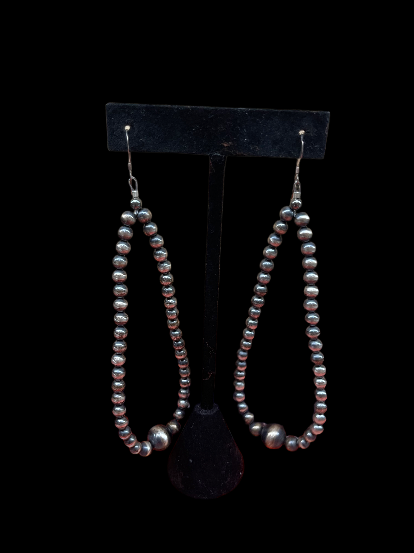 Graduated Navajo Pearl Tear Drop Dangle Earrings