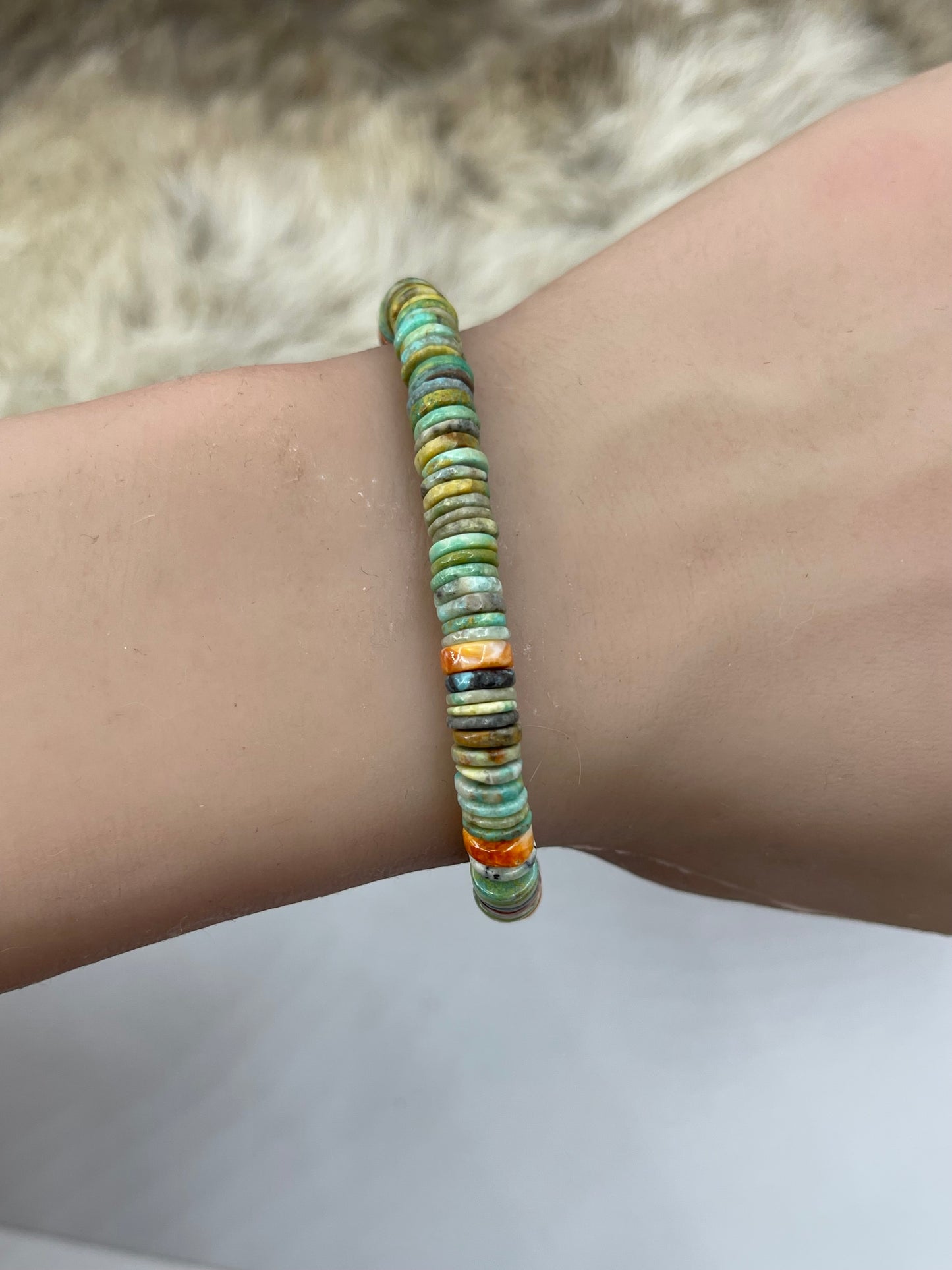 6.75” 5mm Turquoise & Spiny Oyster Heishi Bead Bracelet