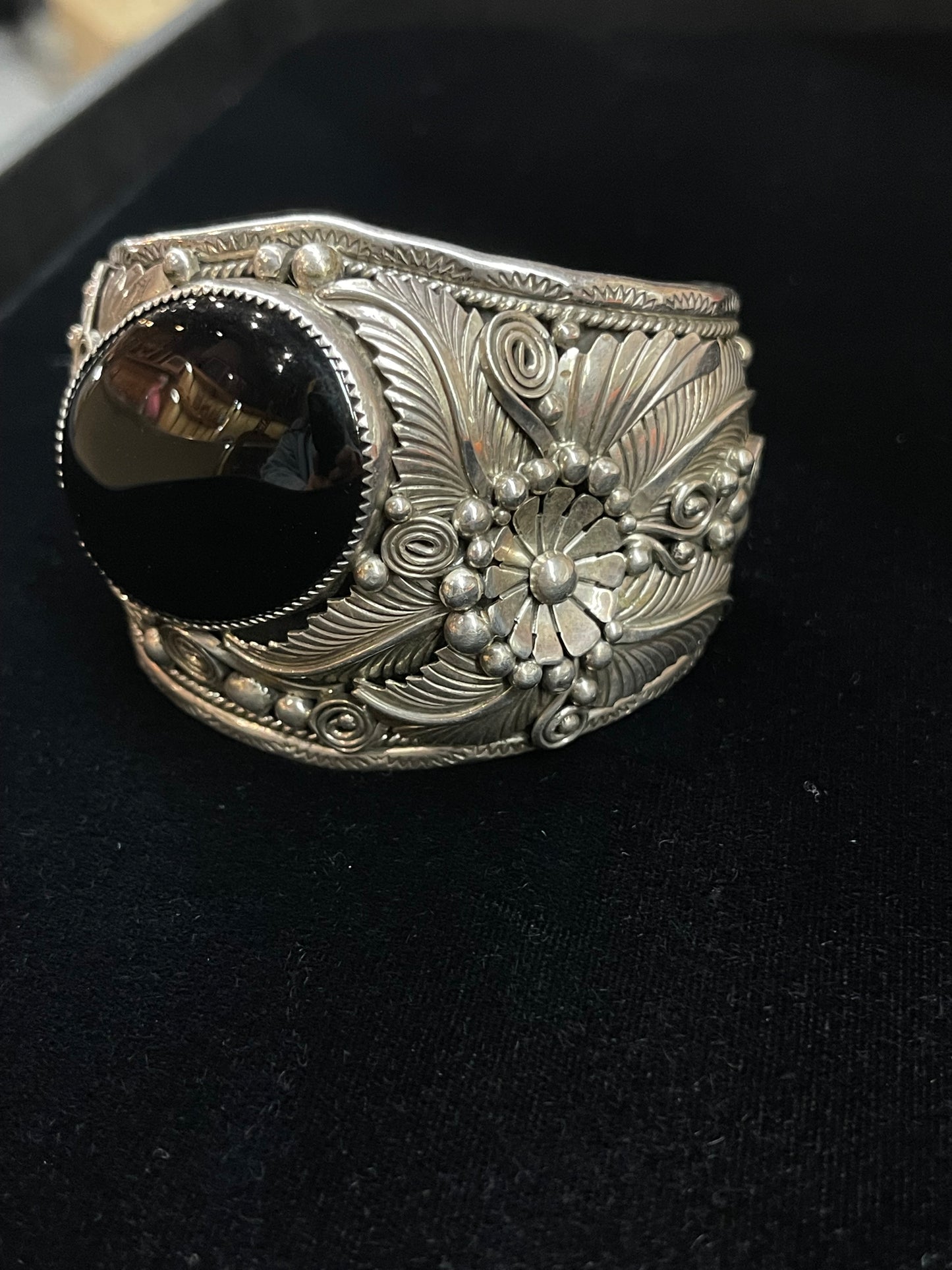 6 1/2" Vinatage Black Onyx Cuff by J. Delgarito, Navajo