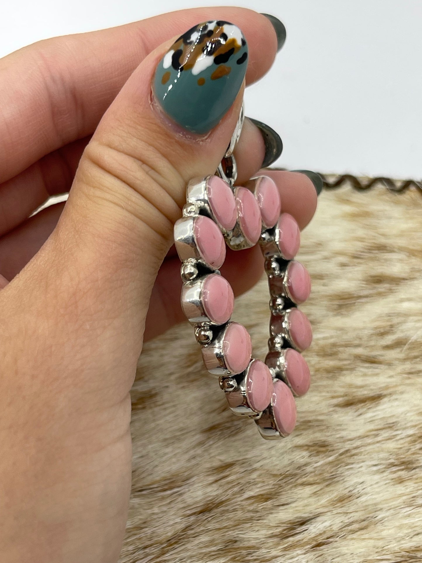 LOT 87 1/25           Pink Conch Shell Heart Pendant with a 7mm Bale