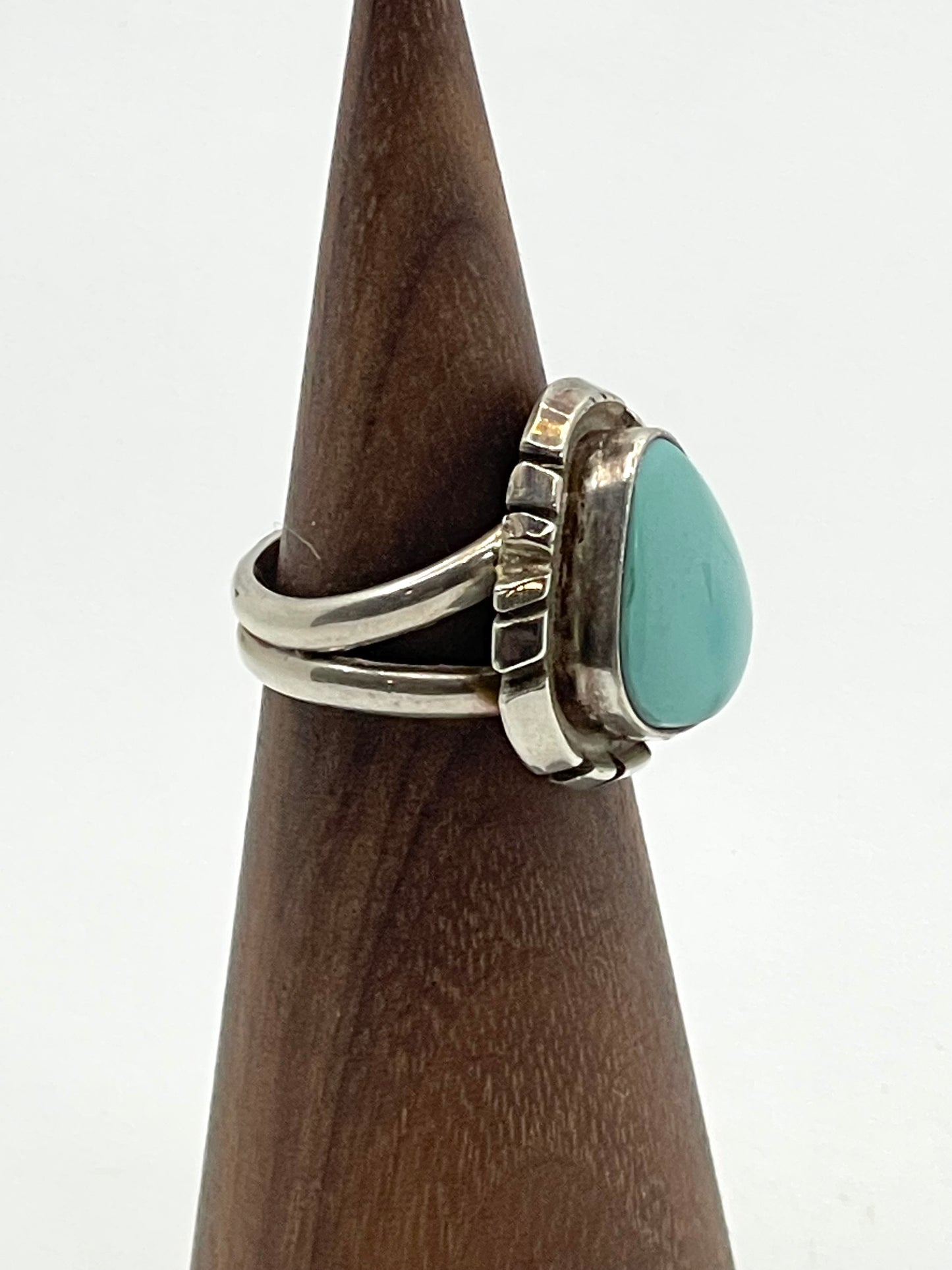 5.0 Teardrop Turquoise Ring