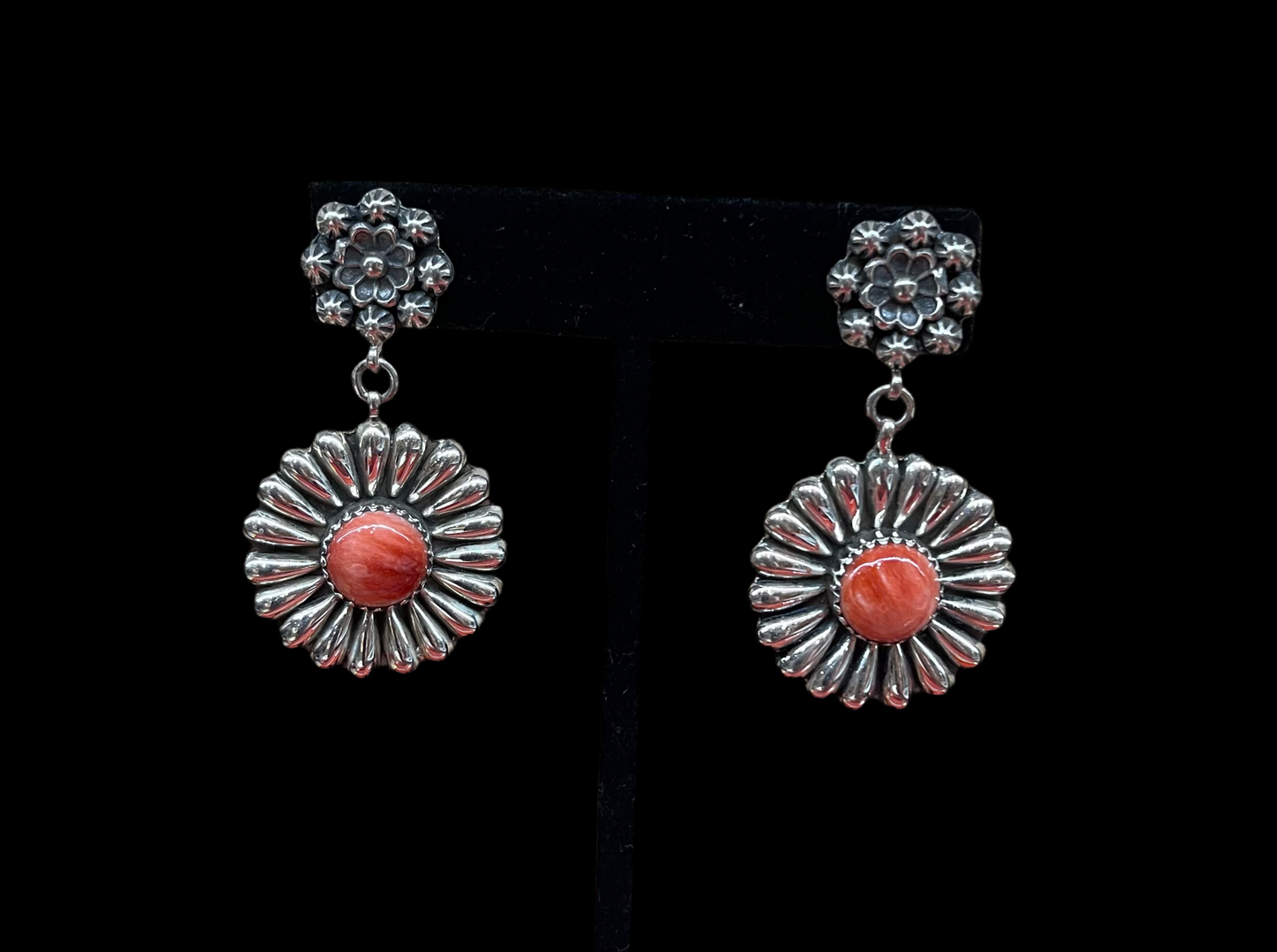 Spiny Oyster Shell Post Dangle Flower Earrings