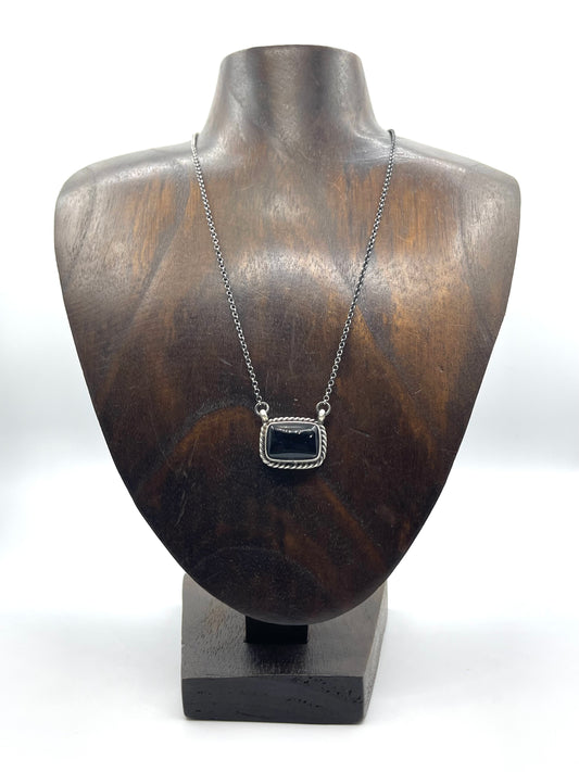 16" Black Onyx Rectangle with Rope Border Necklace