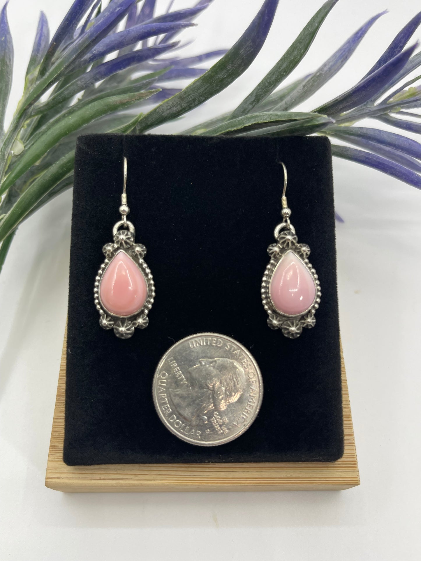 Pink Conch Teardrop Dangle Earrings