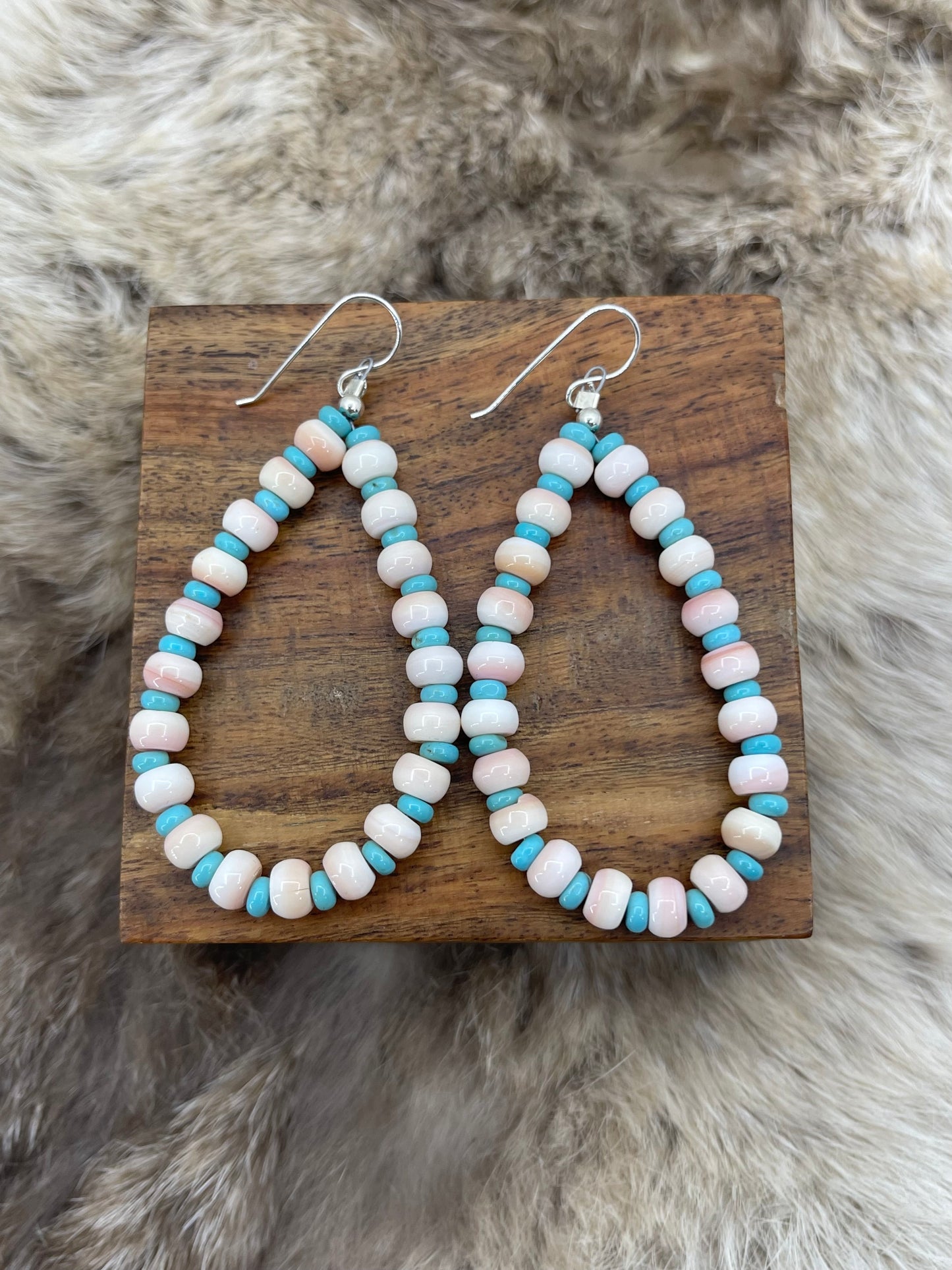 Pink Conch Shell & Turquoise Teardrop