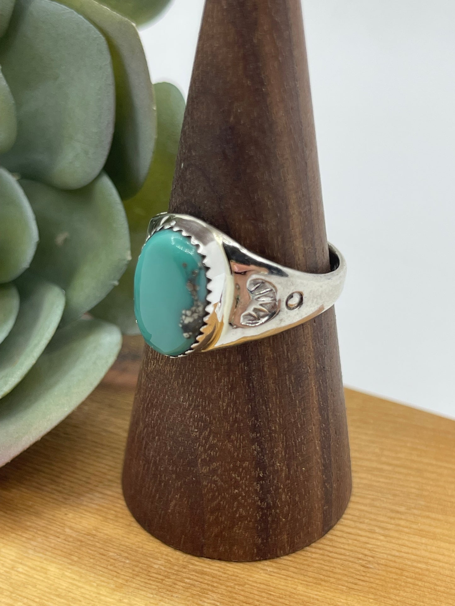 10.5 Turquoise Oval Ring by Mary Lincoln, Navajo
